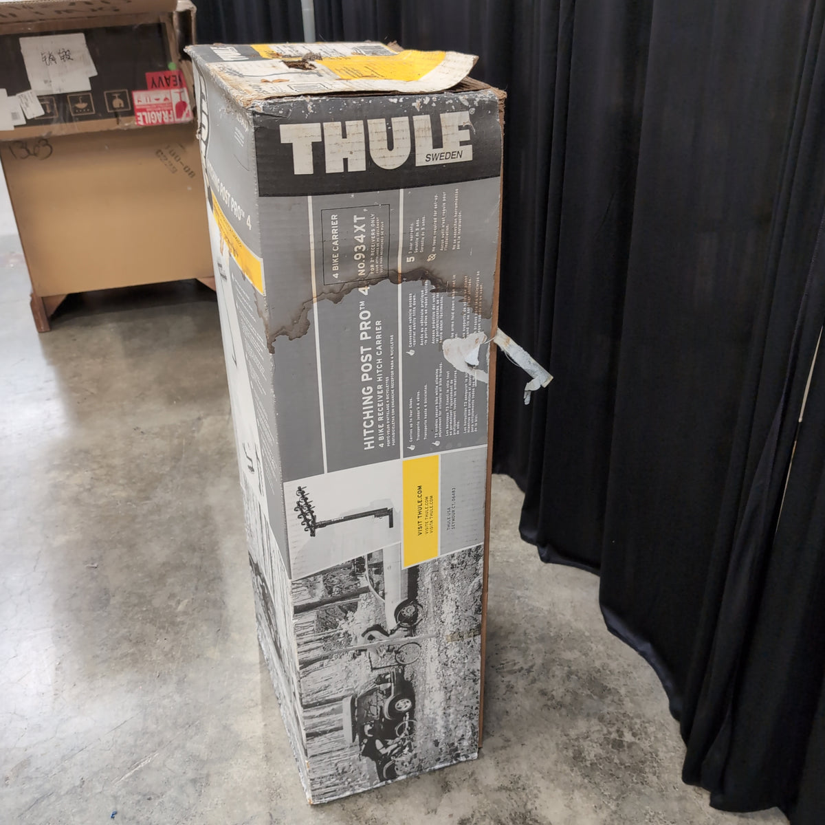 THULE Hitching Post Pro 4-Bike Carrier