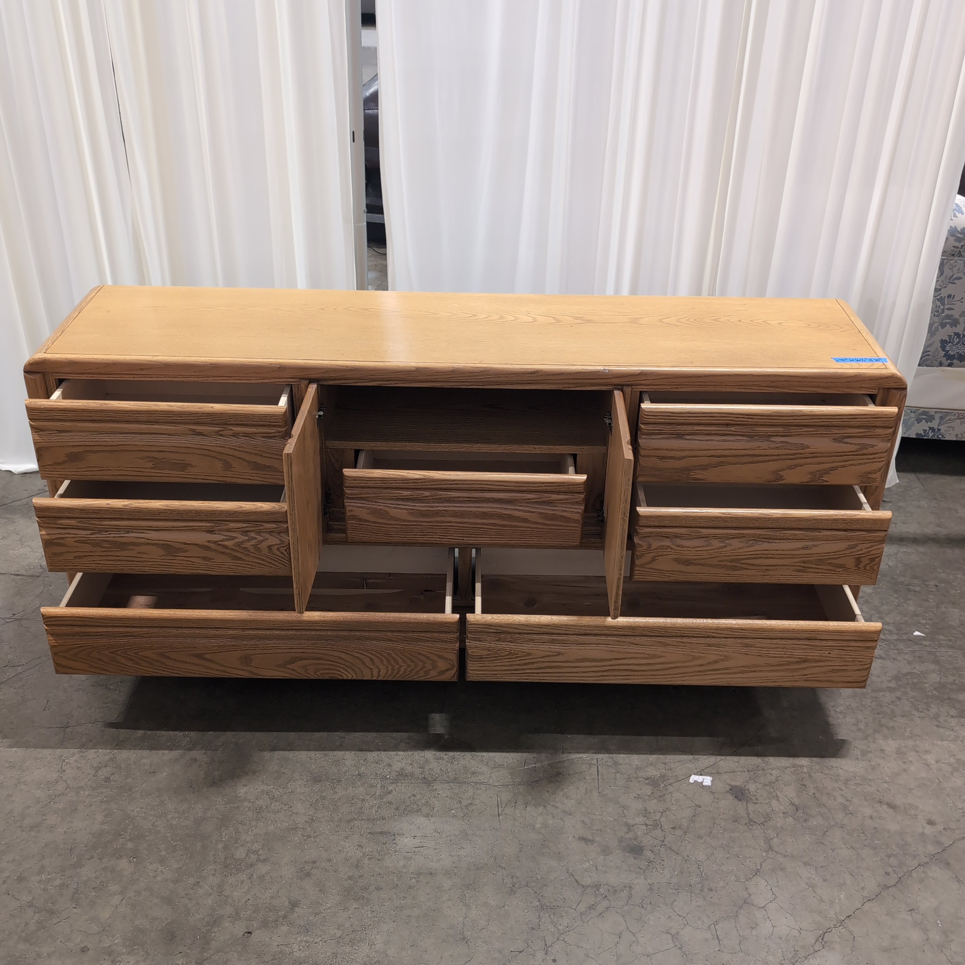 Light Oak Finish Fluted Front Dresser
