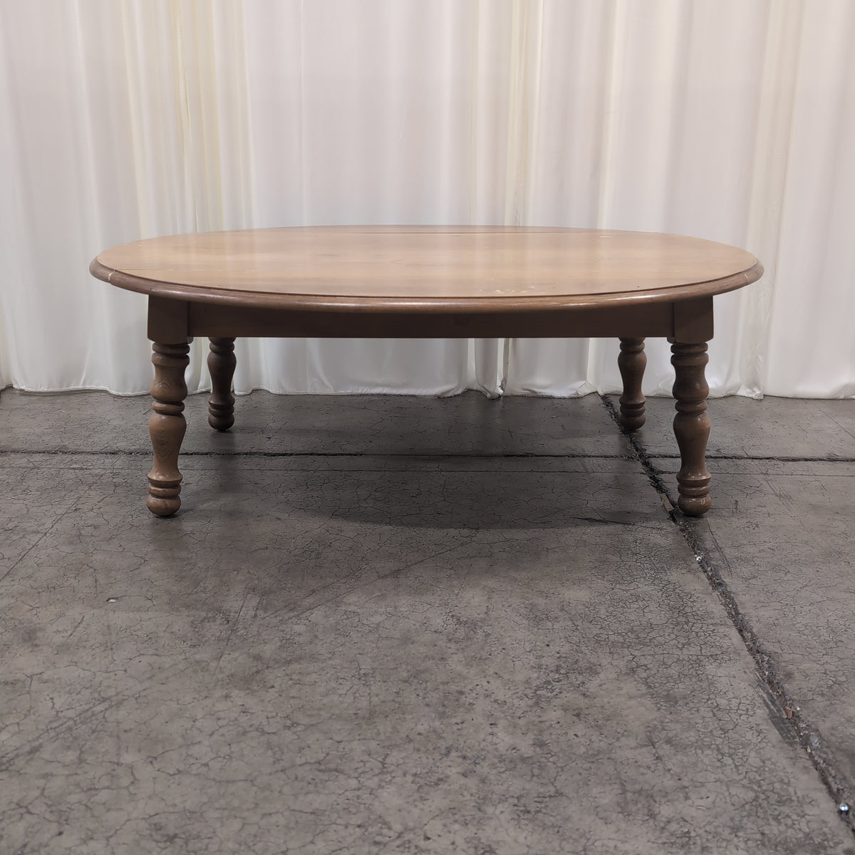 Light Wood Drop Leaf Coffee Table with Turned Legs