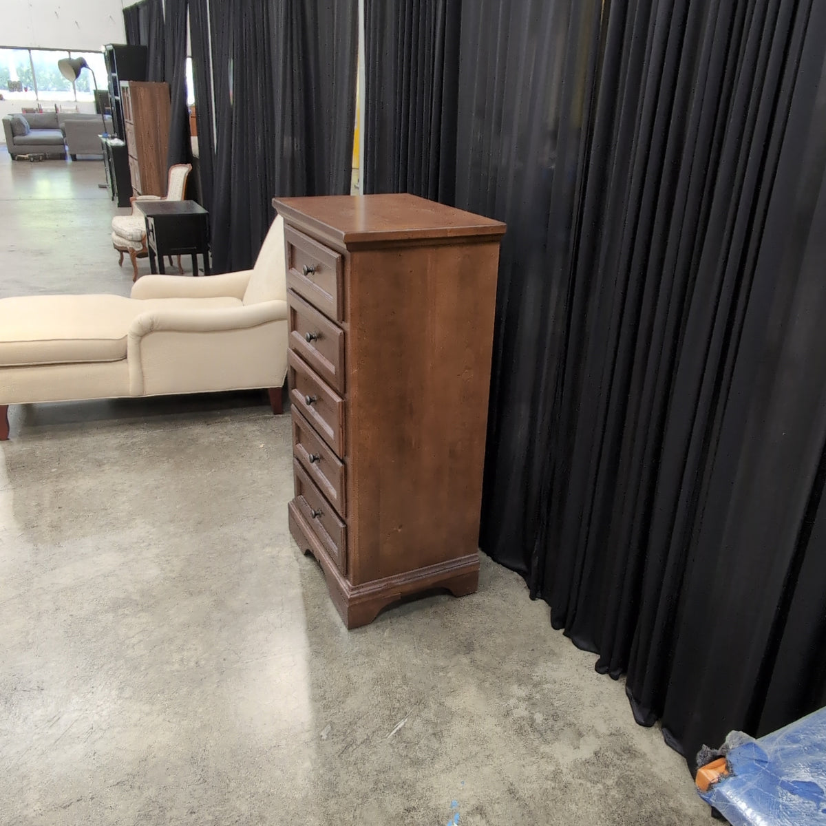 Universal Broadmoore Furniture Traditional Dark Wood Five-Drawer Nightstand