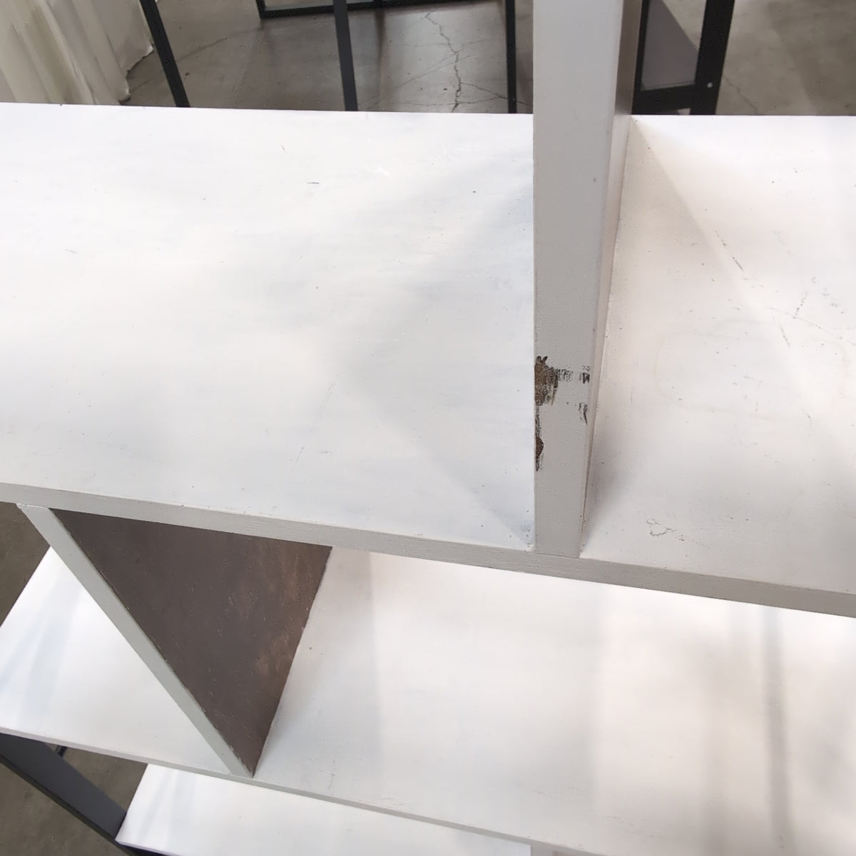 Geometric Black Metal Five-Tier Bookcase with White Shelves