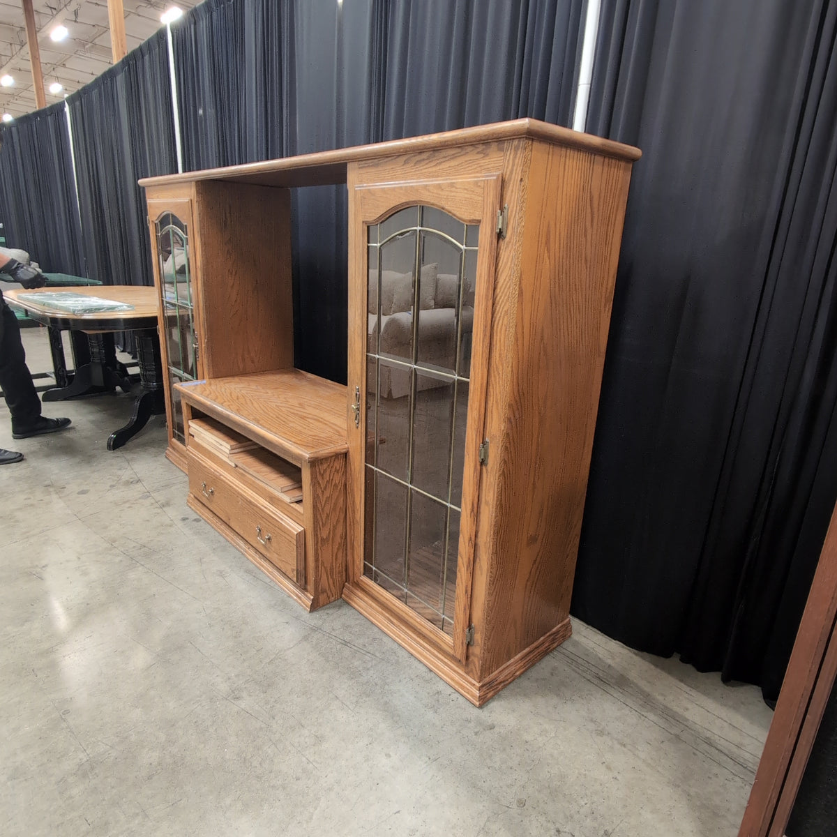 Light Oak Traditional Style China Cabinet with Glass Doors