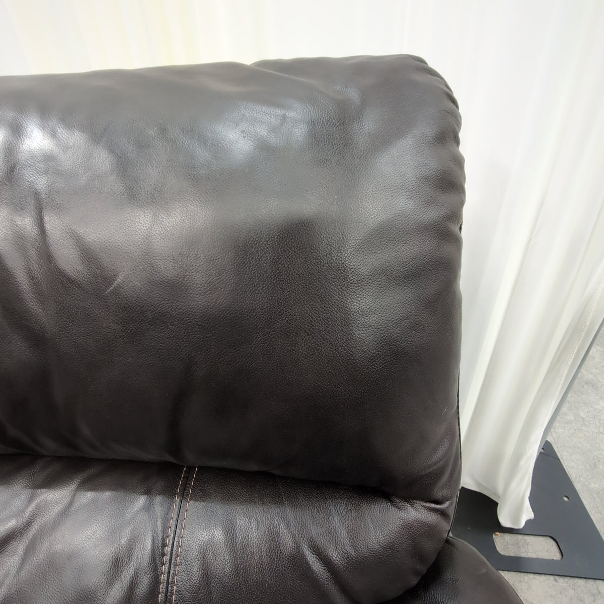 Man Wah Furniture Dark Brown Faux Leather Reclining Couch with Console