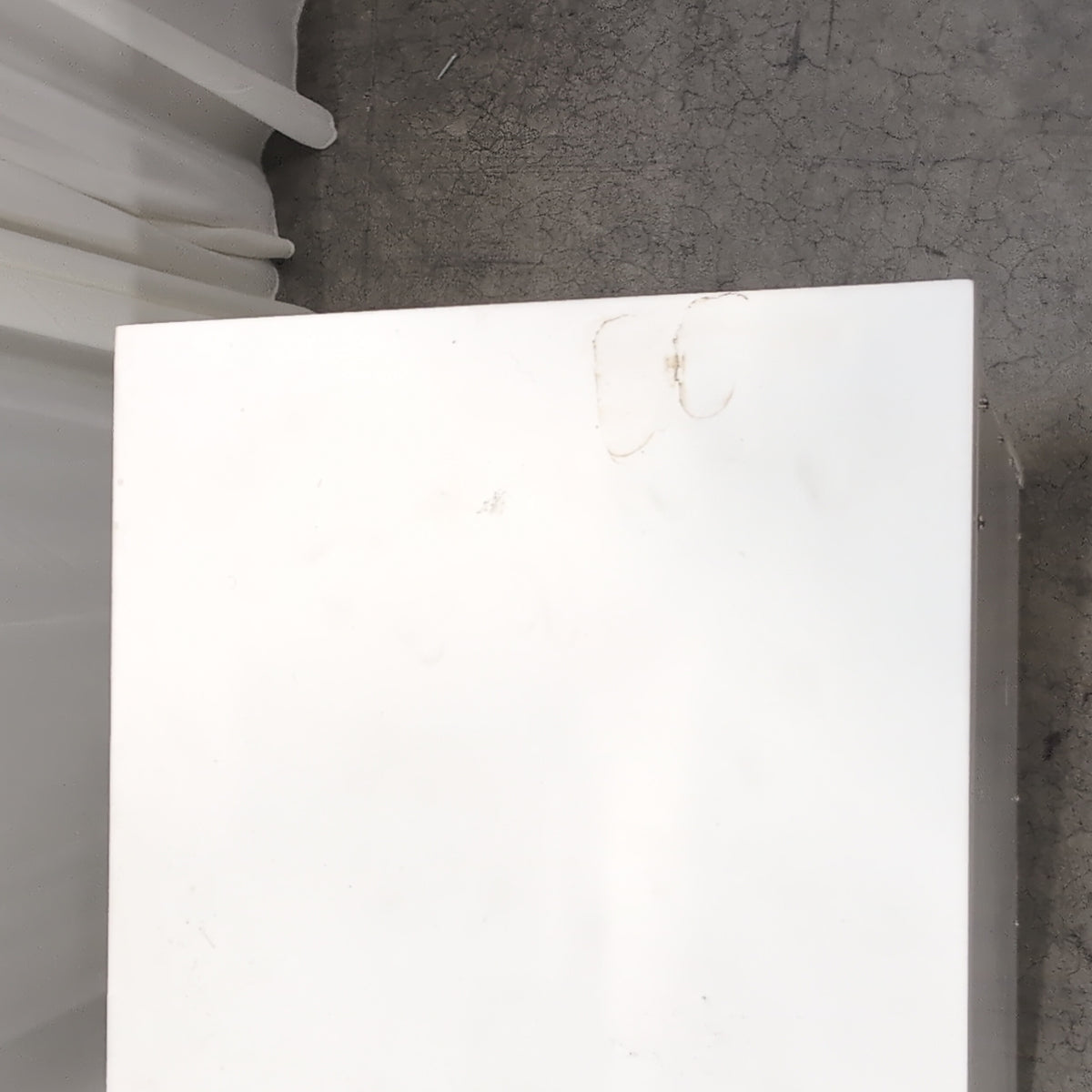 White Wood Display Cabinet with Glass Doors