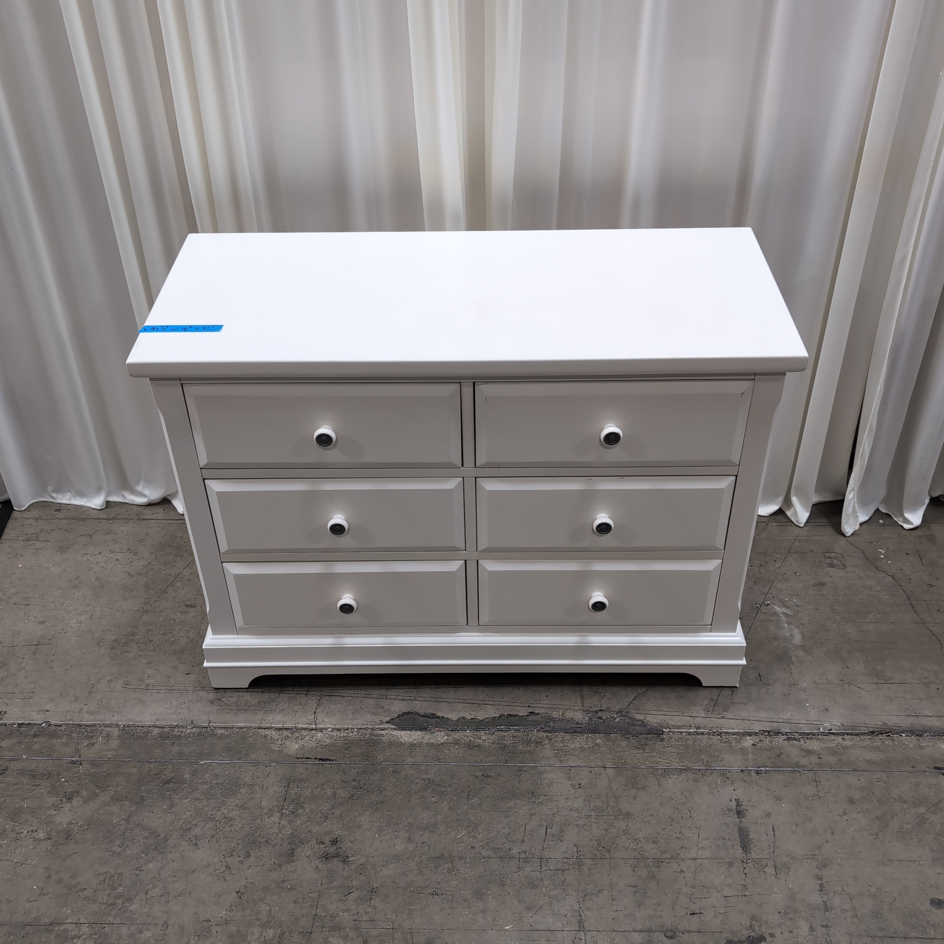 Classic White Six-Drawer Transitional Dresser