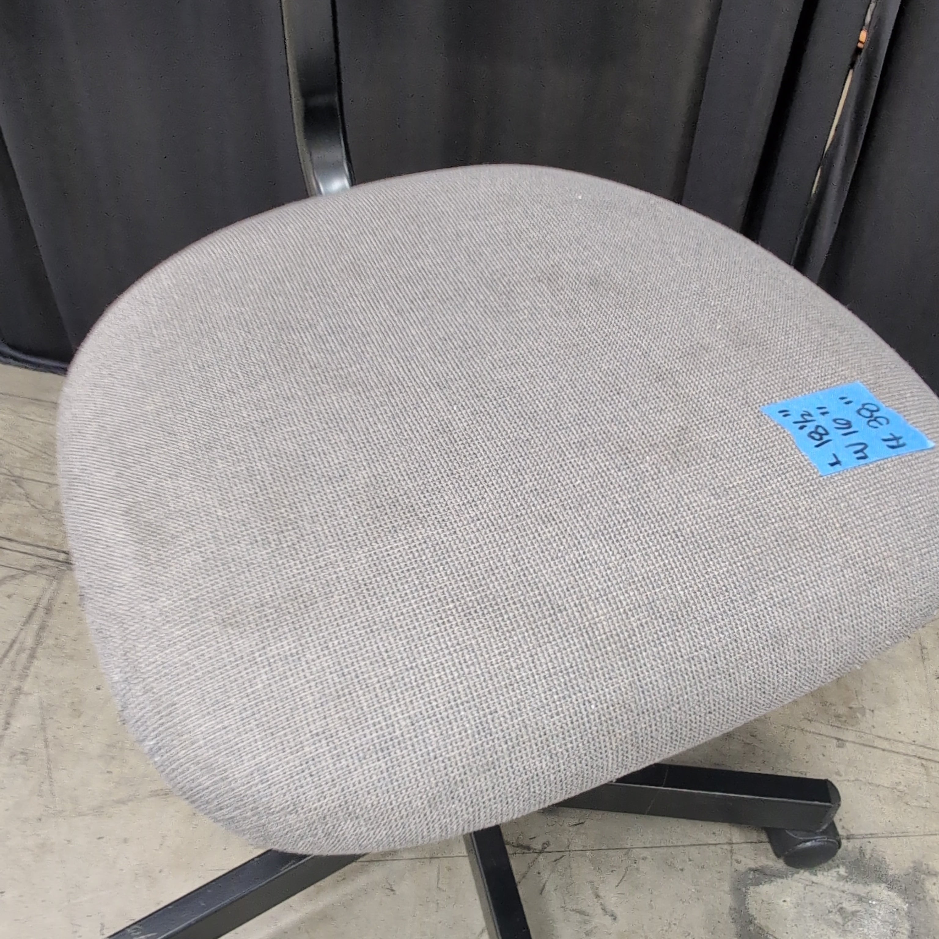 Adjustable Grey Fabric Swivel Office Chair with Caster Wheels