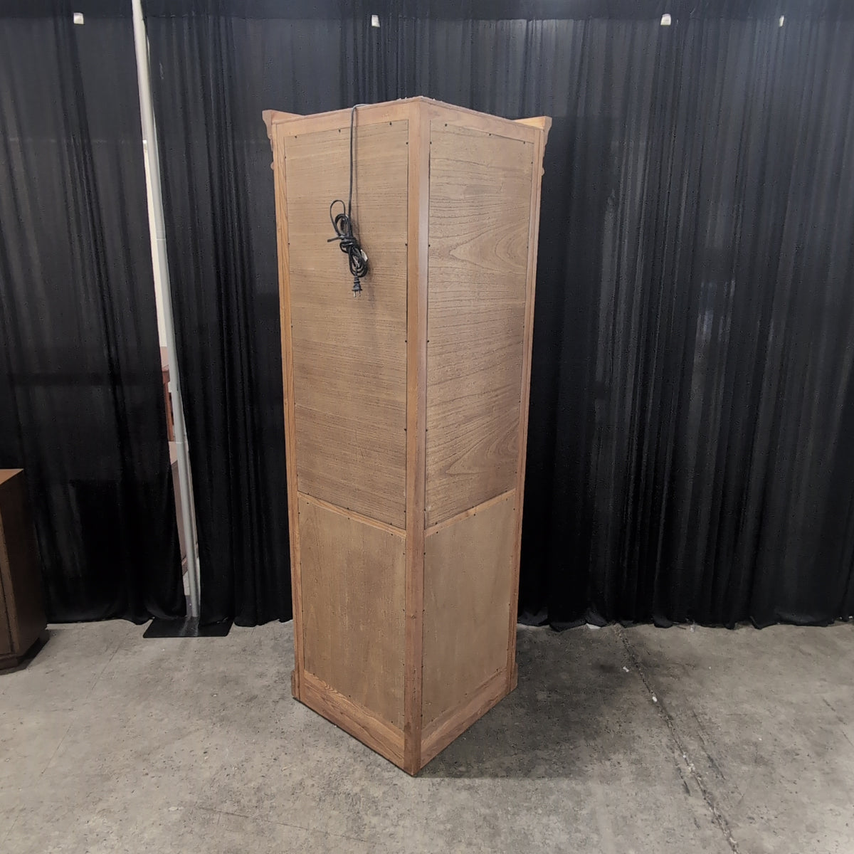 Traditional Light Wood China Cabinet with Curved Glass Door