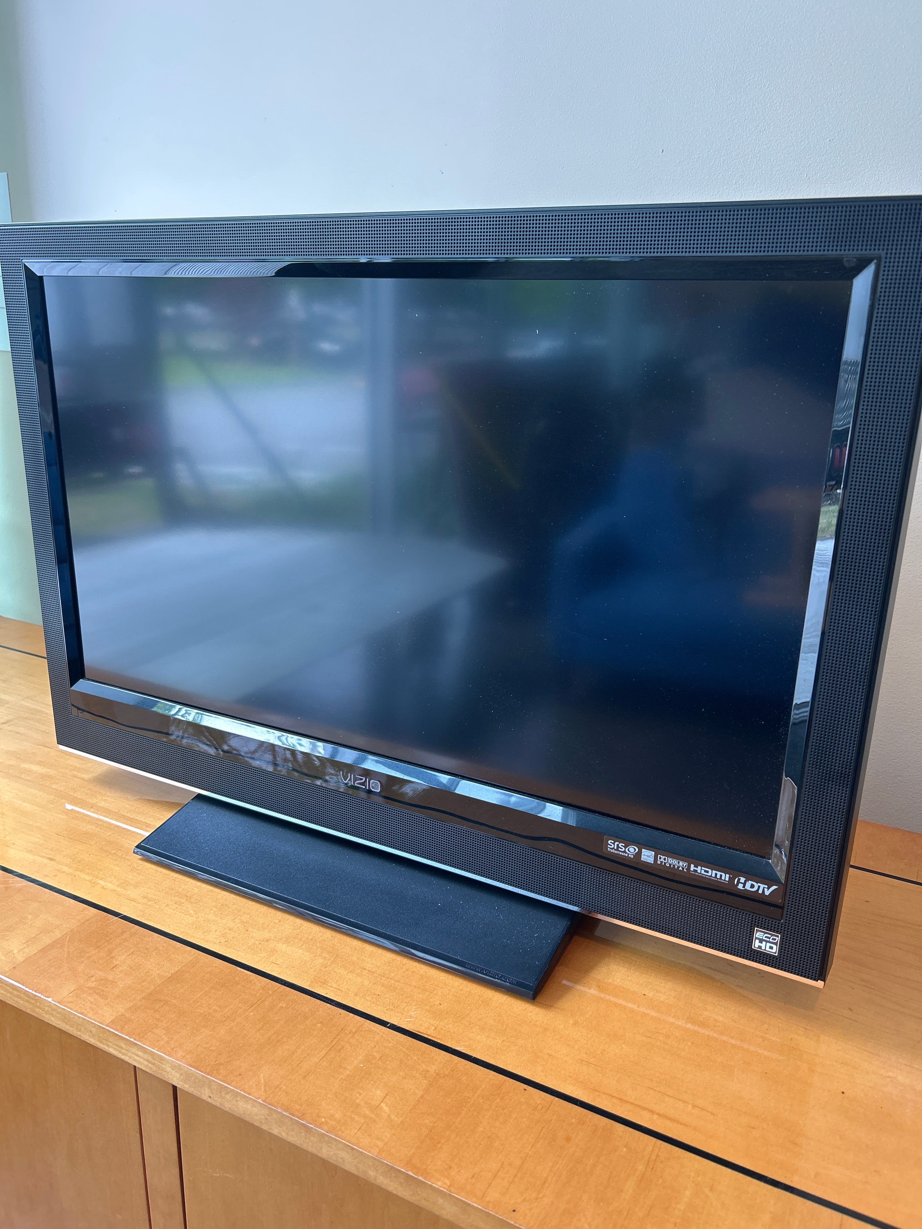 Vizio TV Model: VO320e
