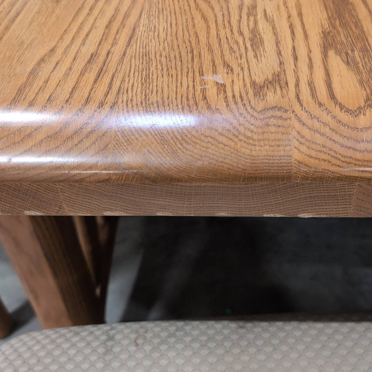 Kunshan Fei Hong Medium Brown Oak Dining Table with six chairs