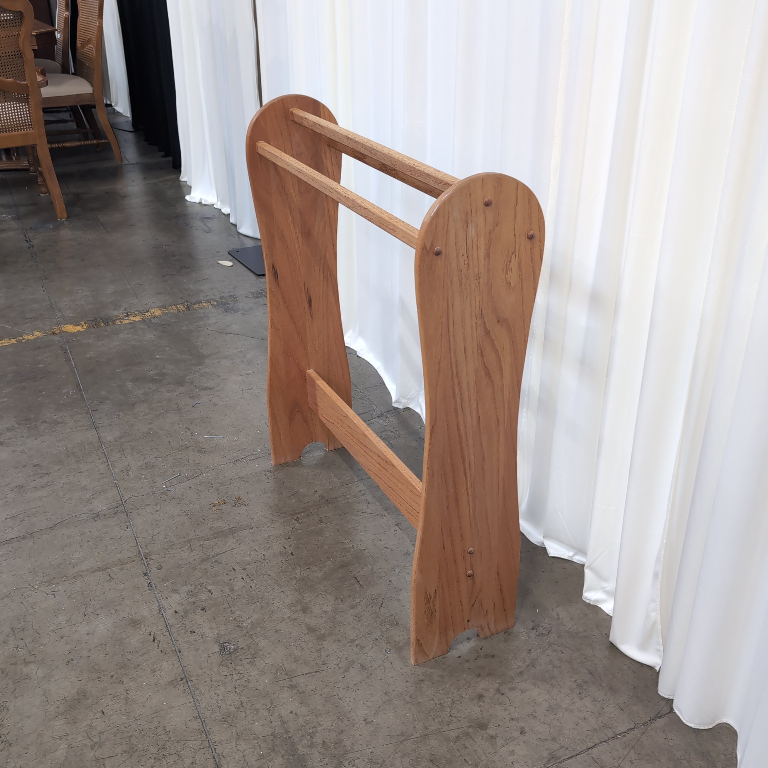 Natural Hardwood Three-Rung Quilt Rack