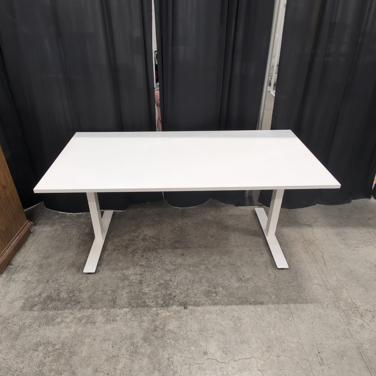 White Laminate Top Office Desk with Metal Legs