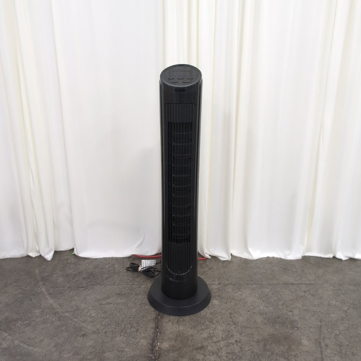 Omni Breeze Black Digital Tower Fan