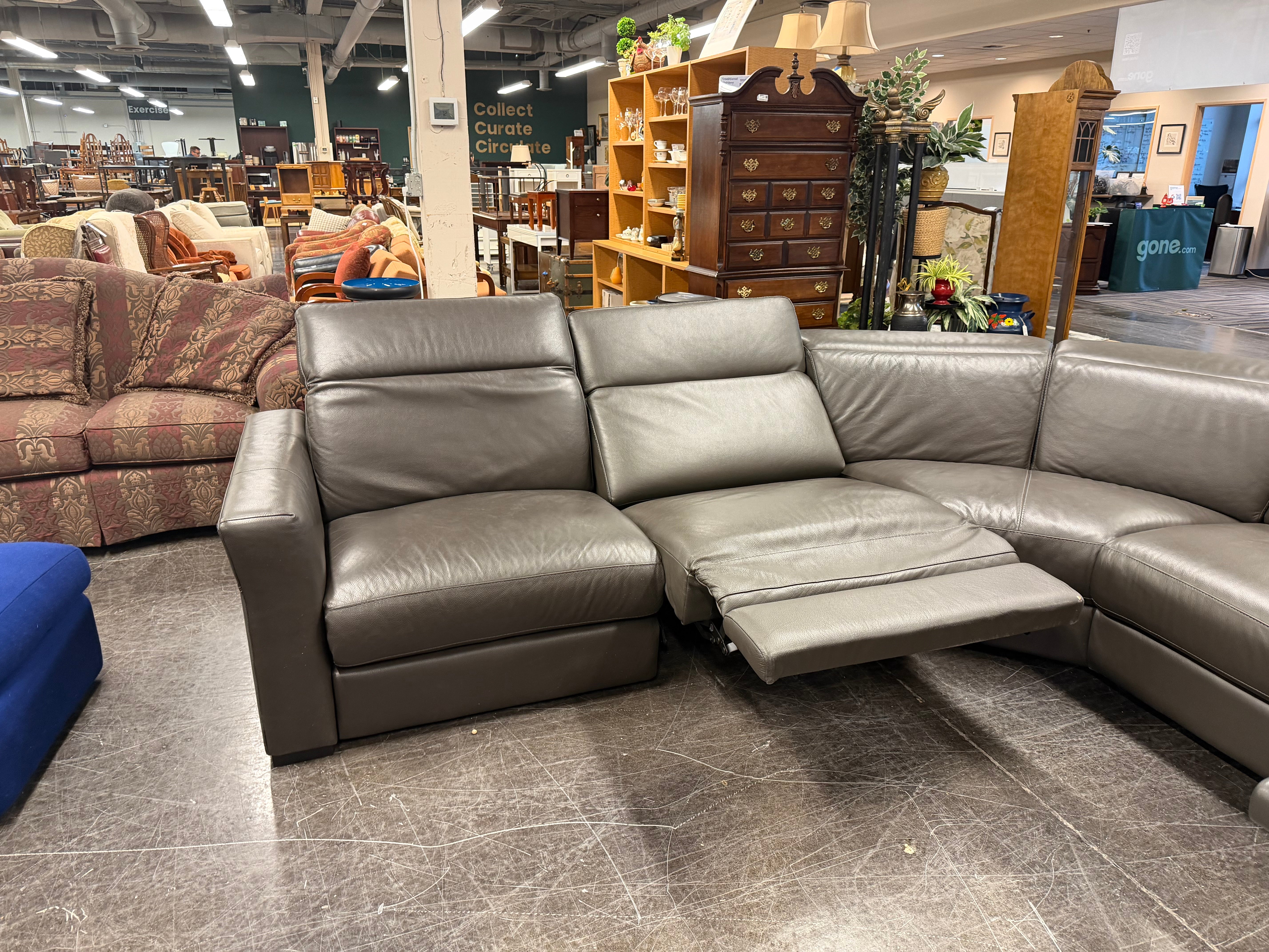 Chateau d'Ax 5 Piece Power Sectional Sofa in Great Condition (Made in Italy)