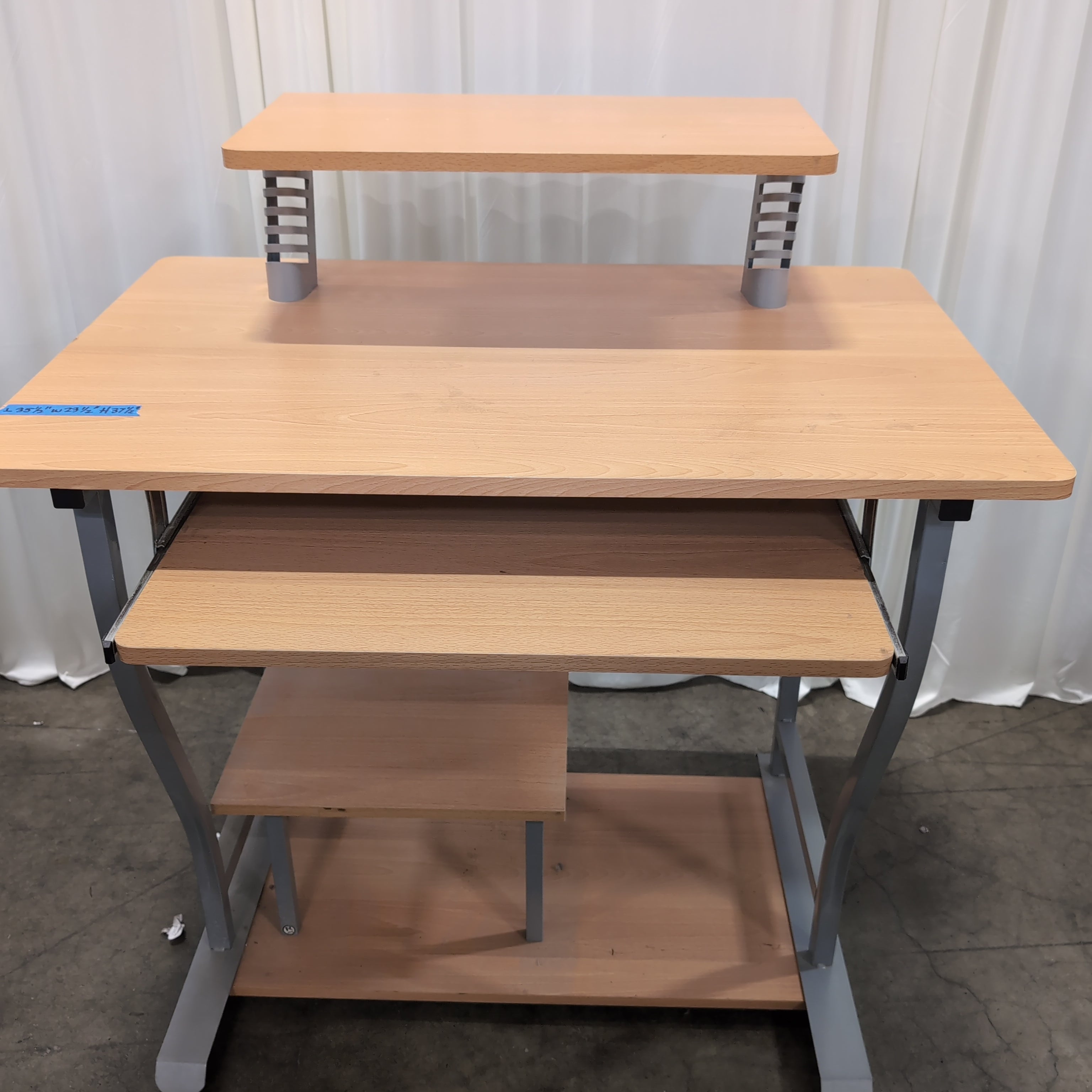 Light Wood-Look Computer Desk with Keyboard Tray