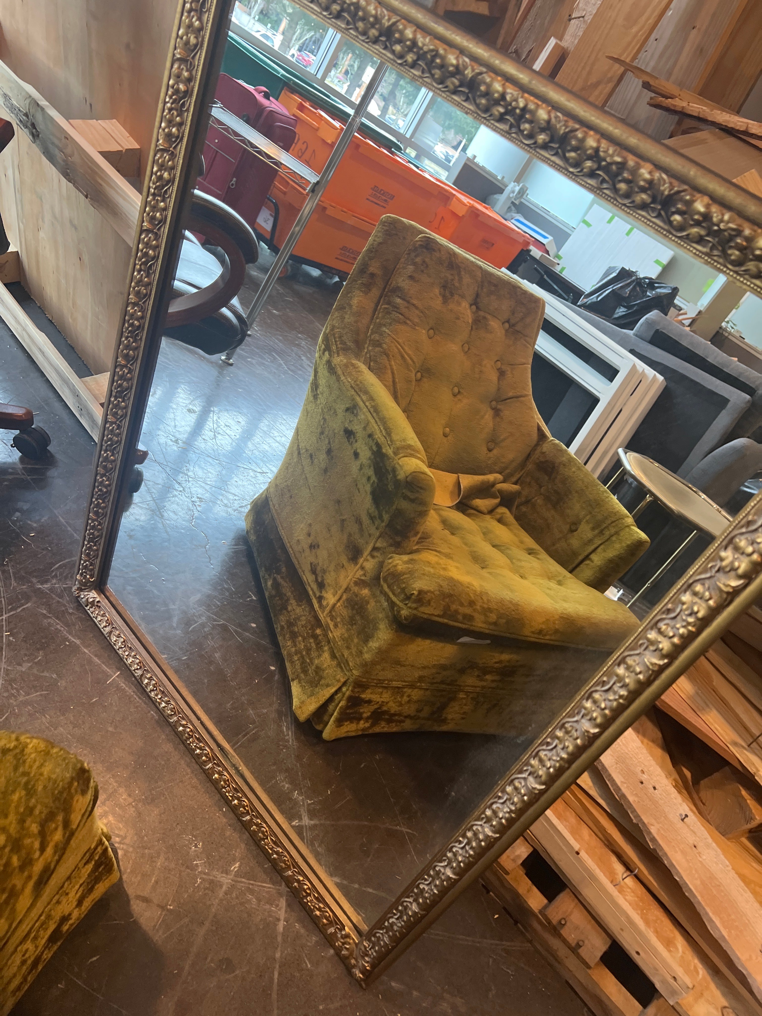 Gold mirror Frame, Floral Detail