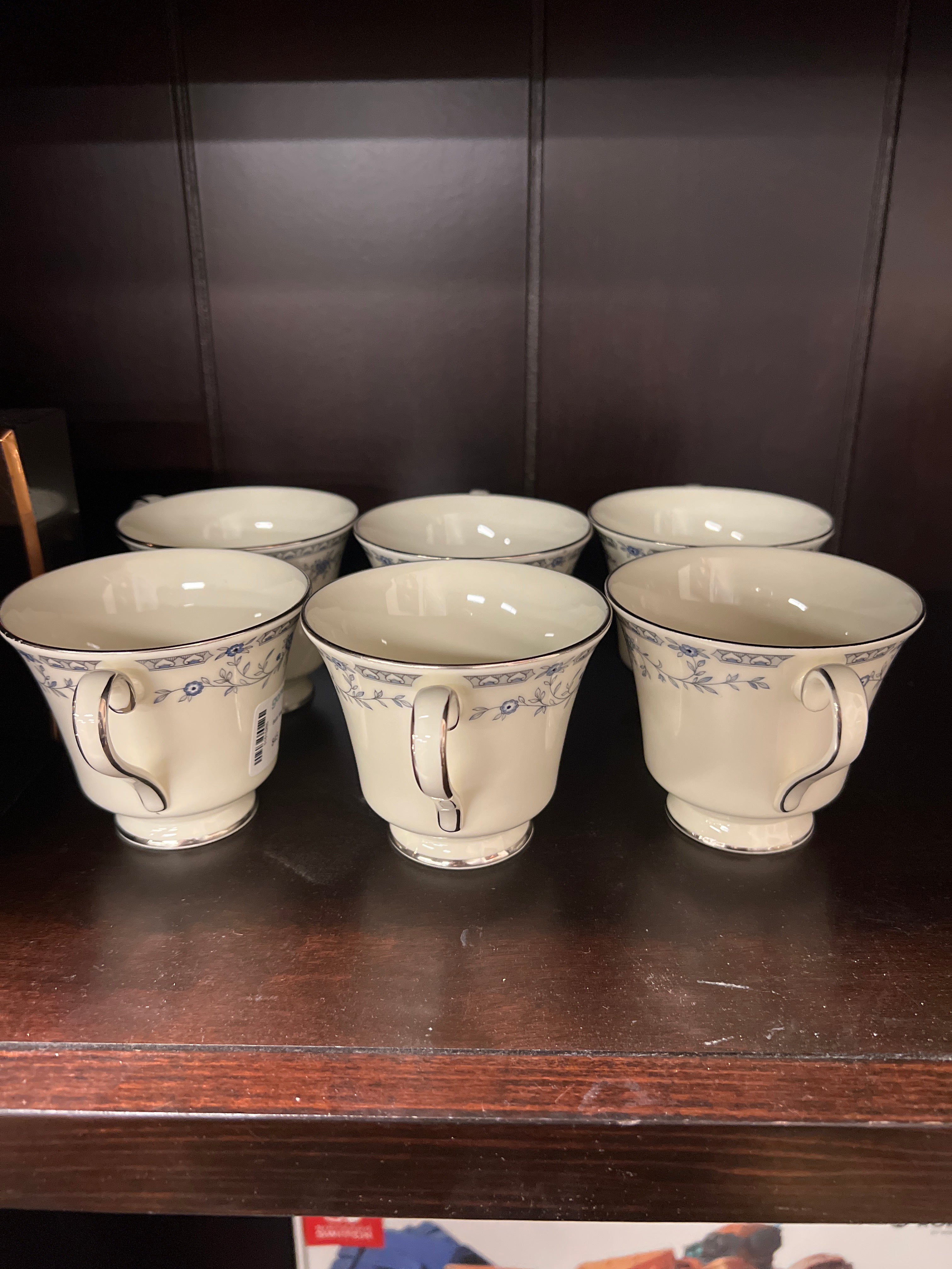 Belle Meade Minton teacup (set of 7)