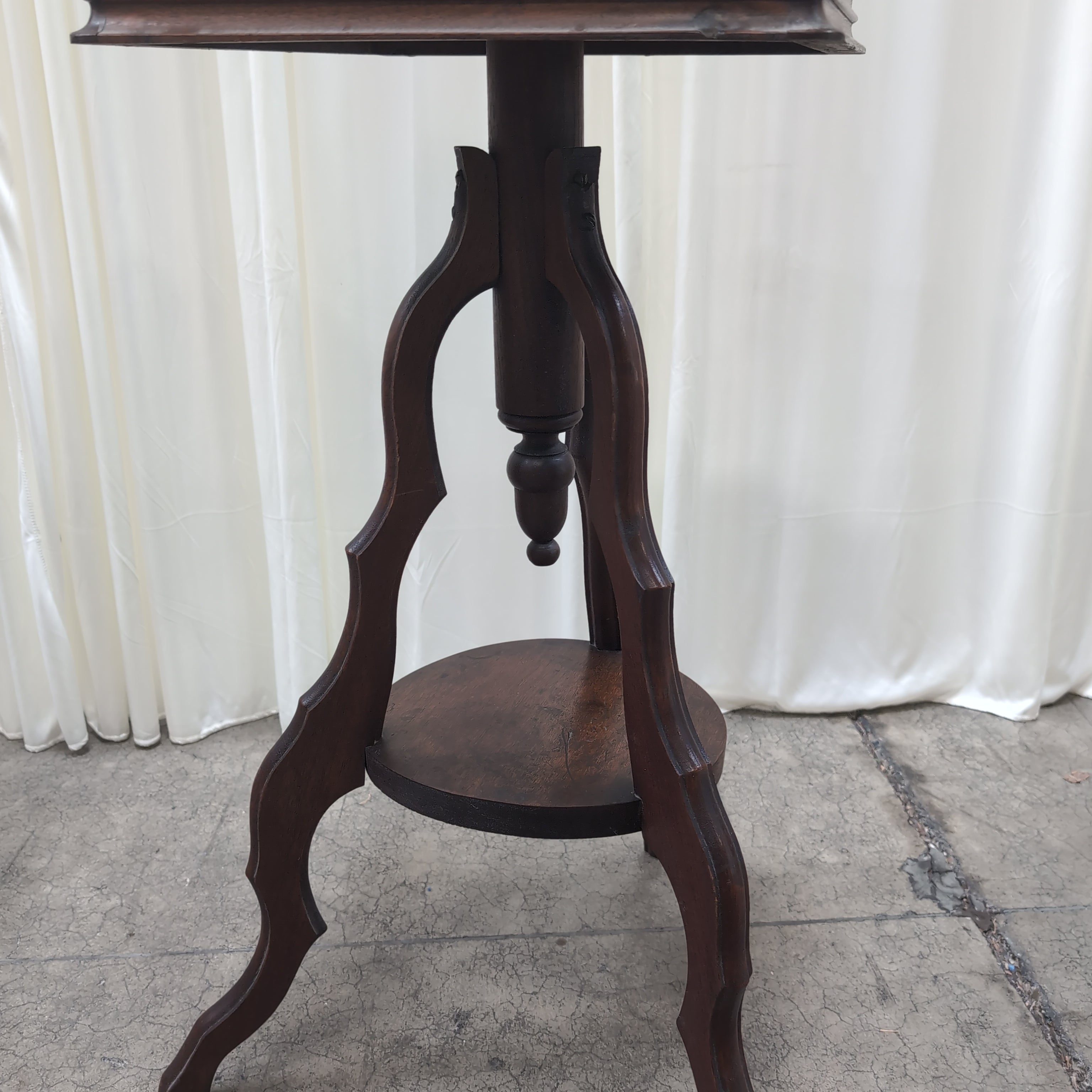 Traditional Dark Wood End Table with Lower Shelf