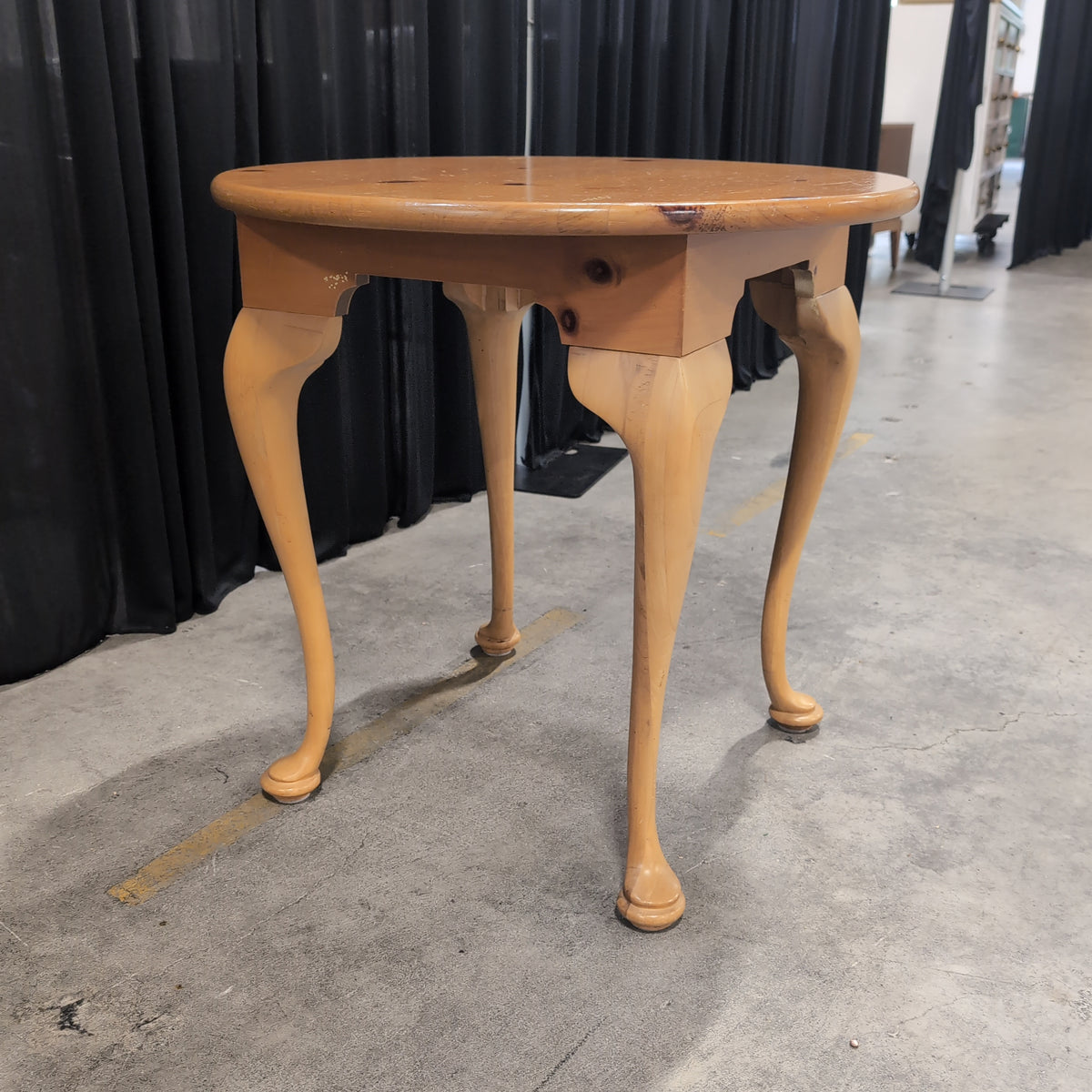 Light Wood Round End Table with Cabriole Legs
