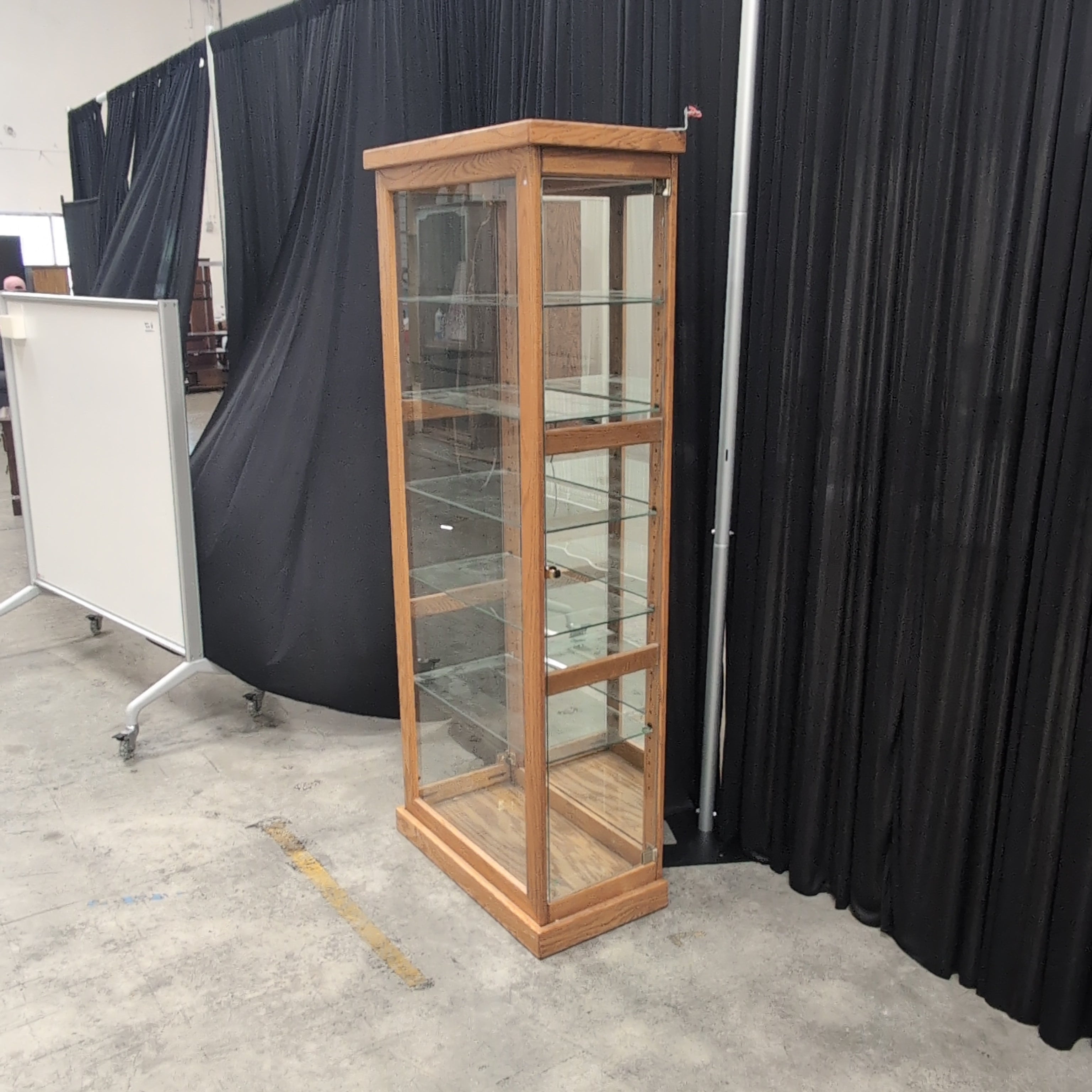 Natural Wood Display China Cabinet with Glass Shelves