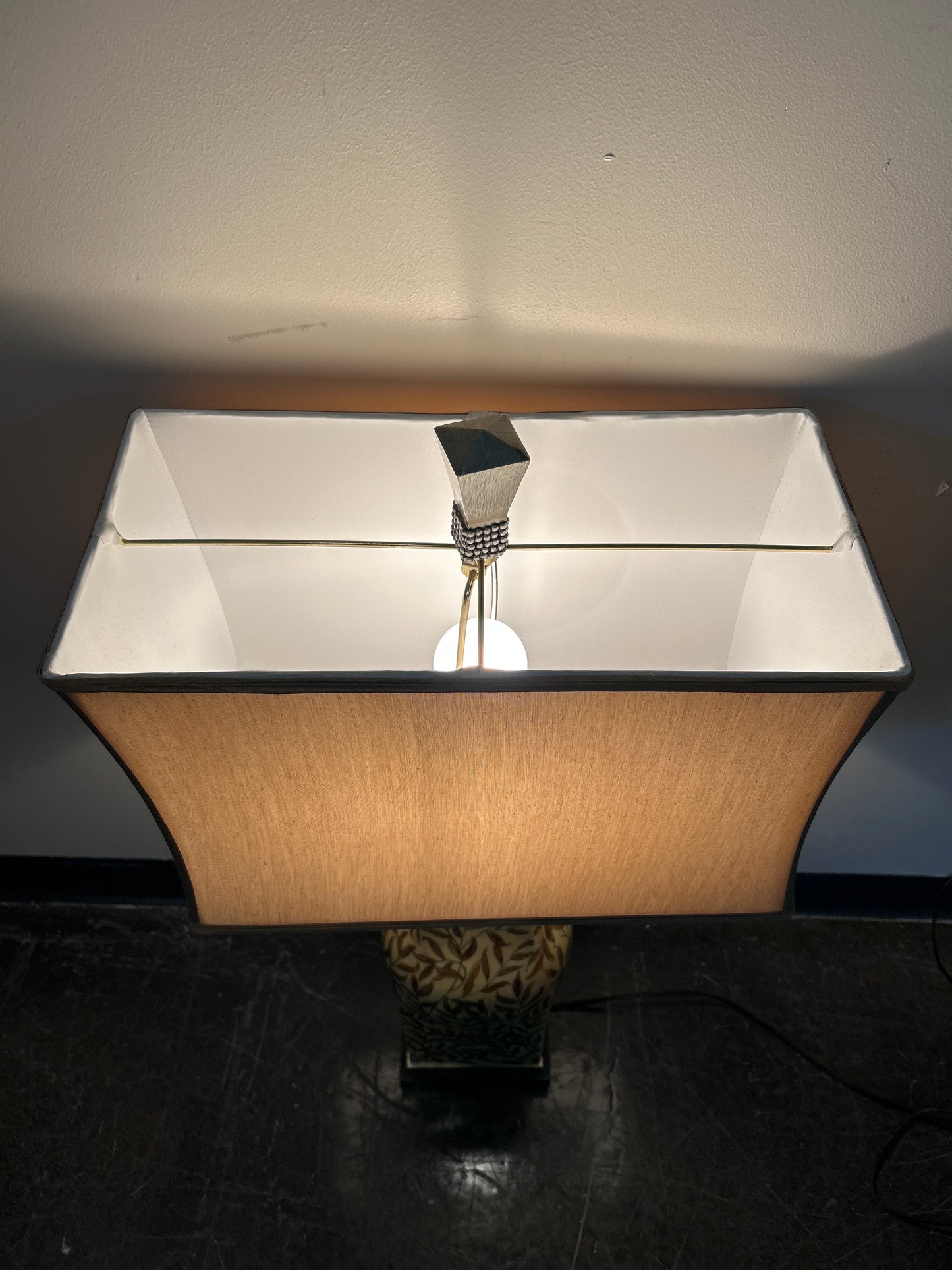 Elegant Ceramic Table Lamp with Beige Lampshade