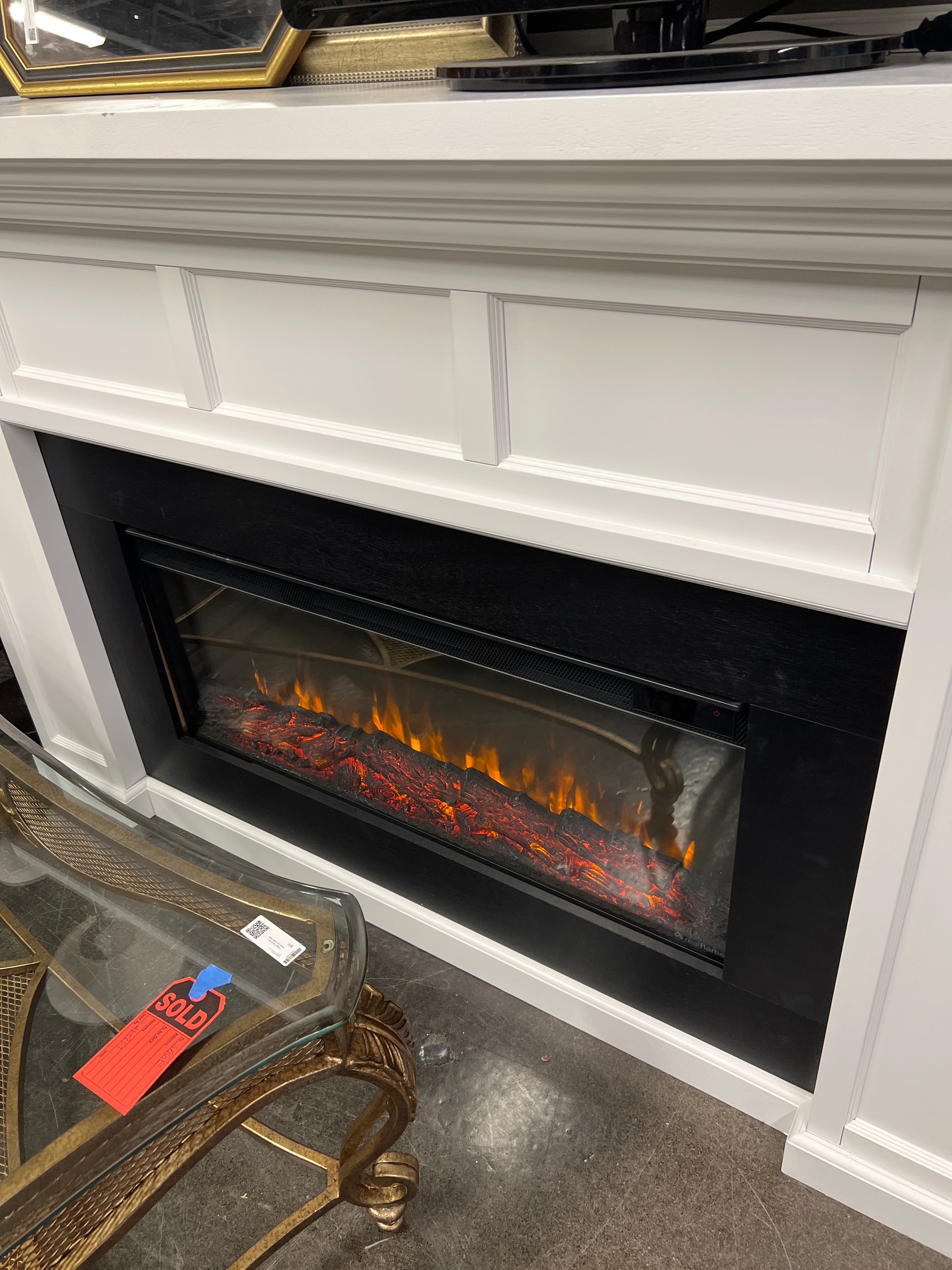 Electric Fire Place with White Mantle