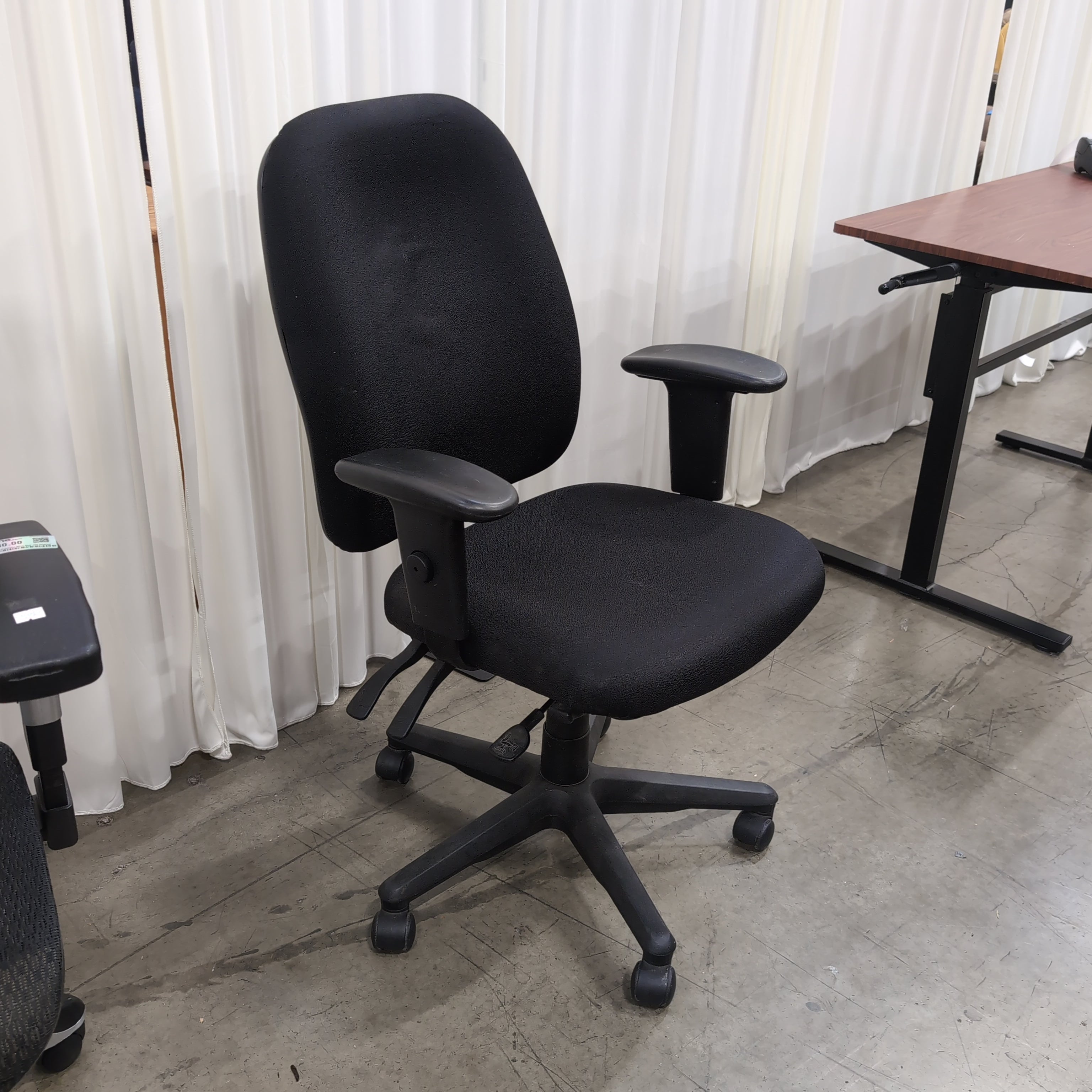 Black Fabric Swivel Office Chair with Armrests