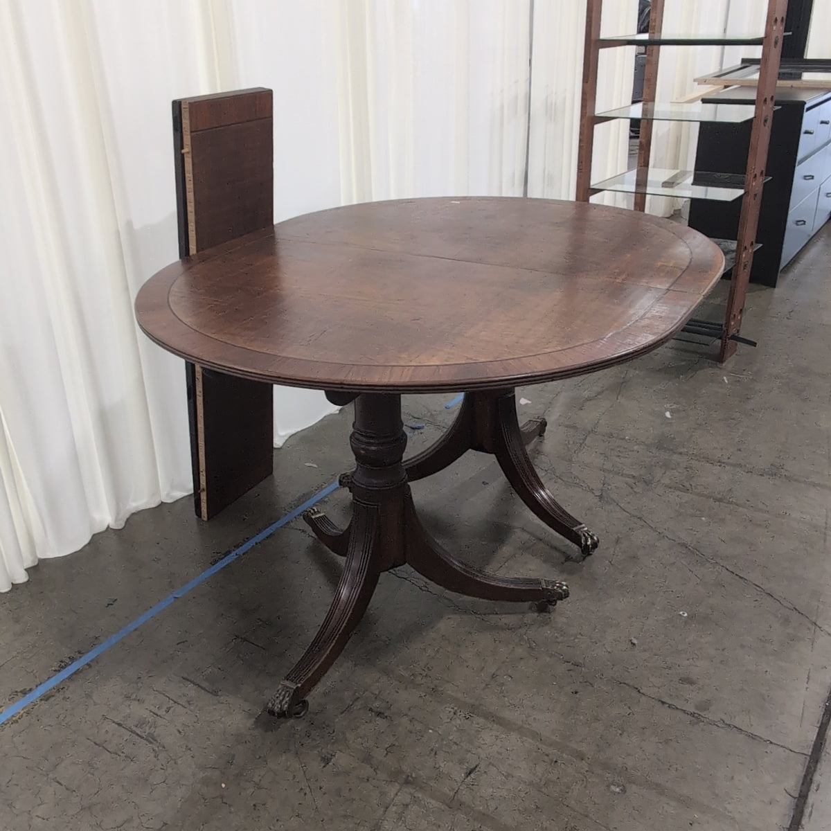 Traditional Dark Wood Oval Dining Table