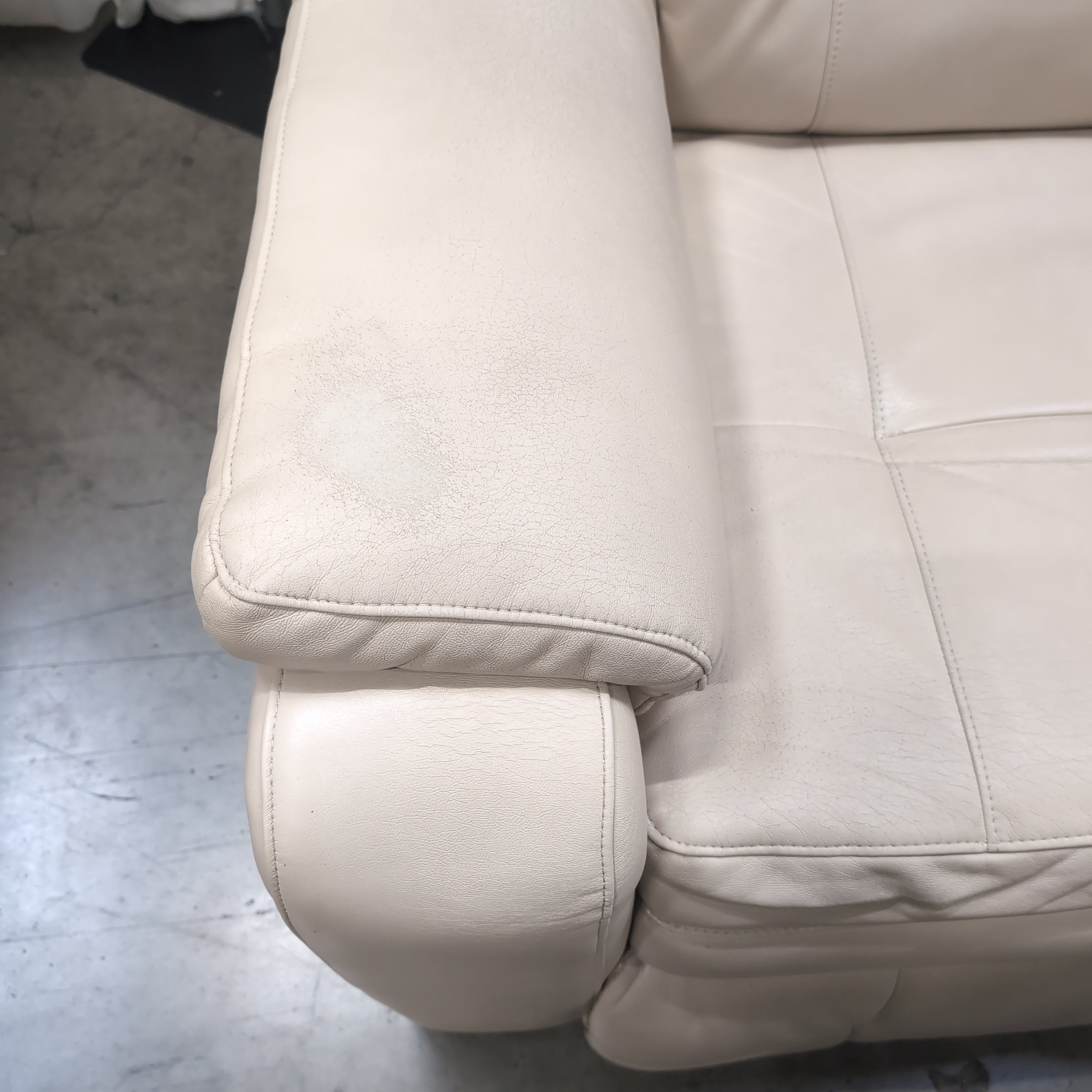 Light Beige Power Recliner with Tufted Cushions