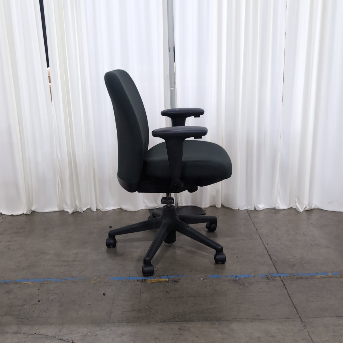 Black Fabric Swivel Office Chair with Adjustable Arms