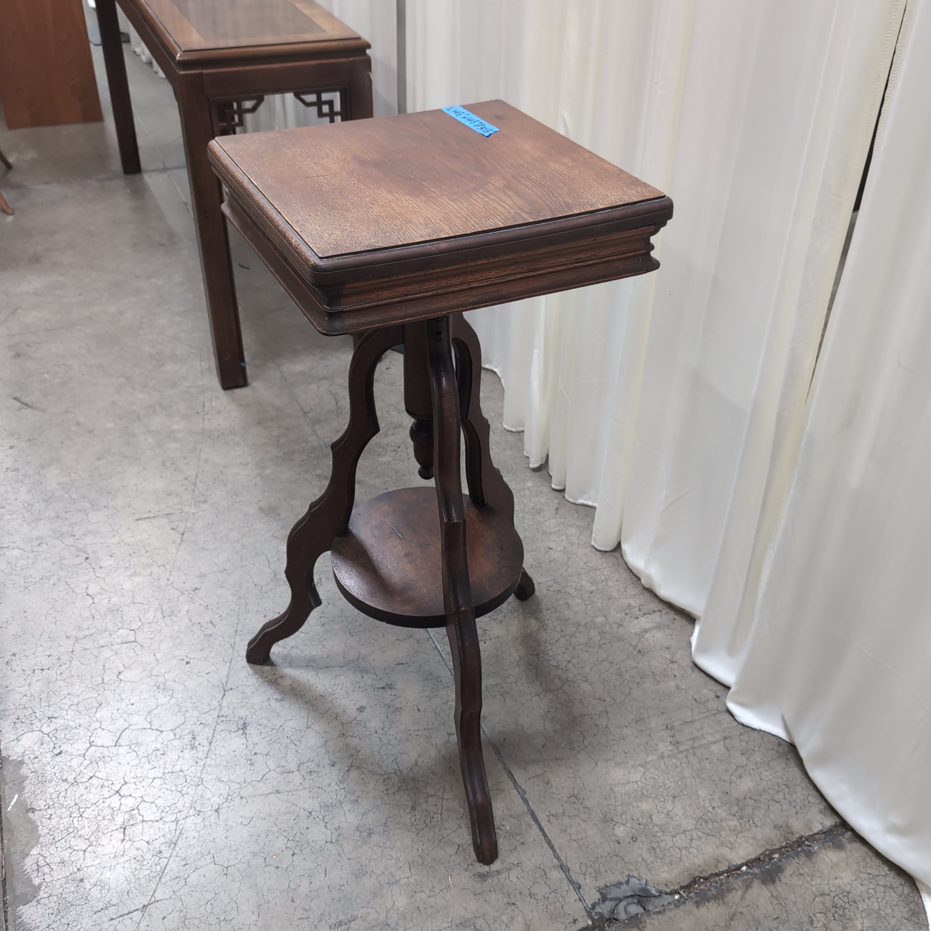 Traditional Dark Wood End Table with Lower Shelf