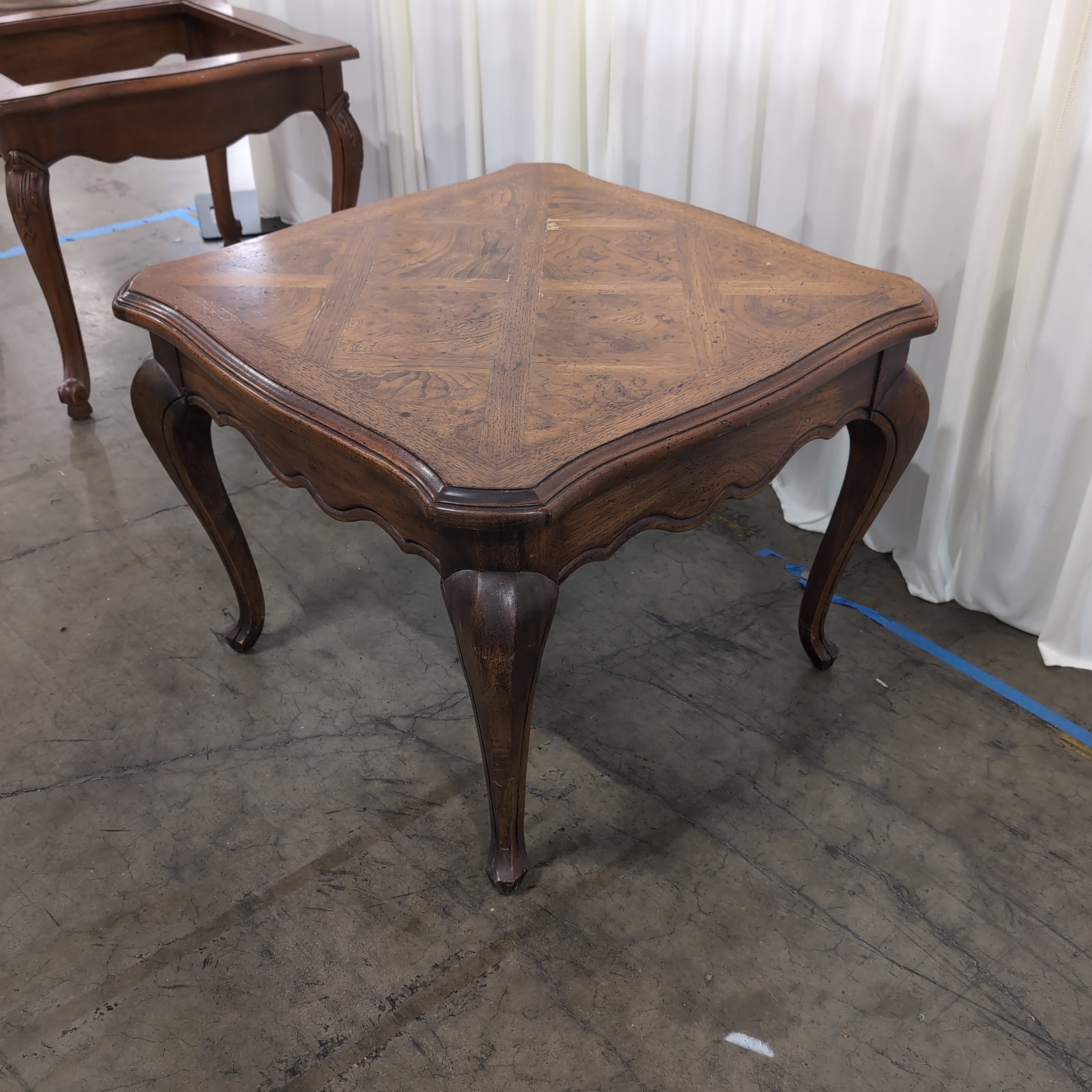 Traditional Dark Wood Carved Leg End Table