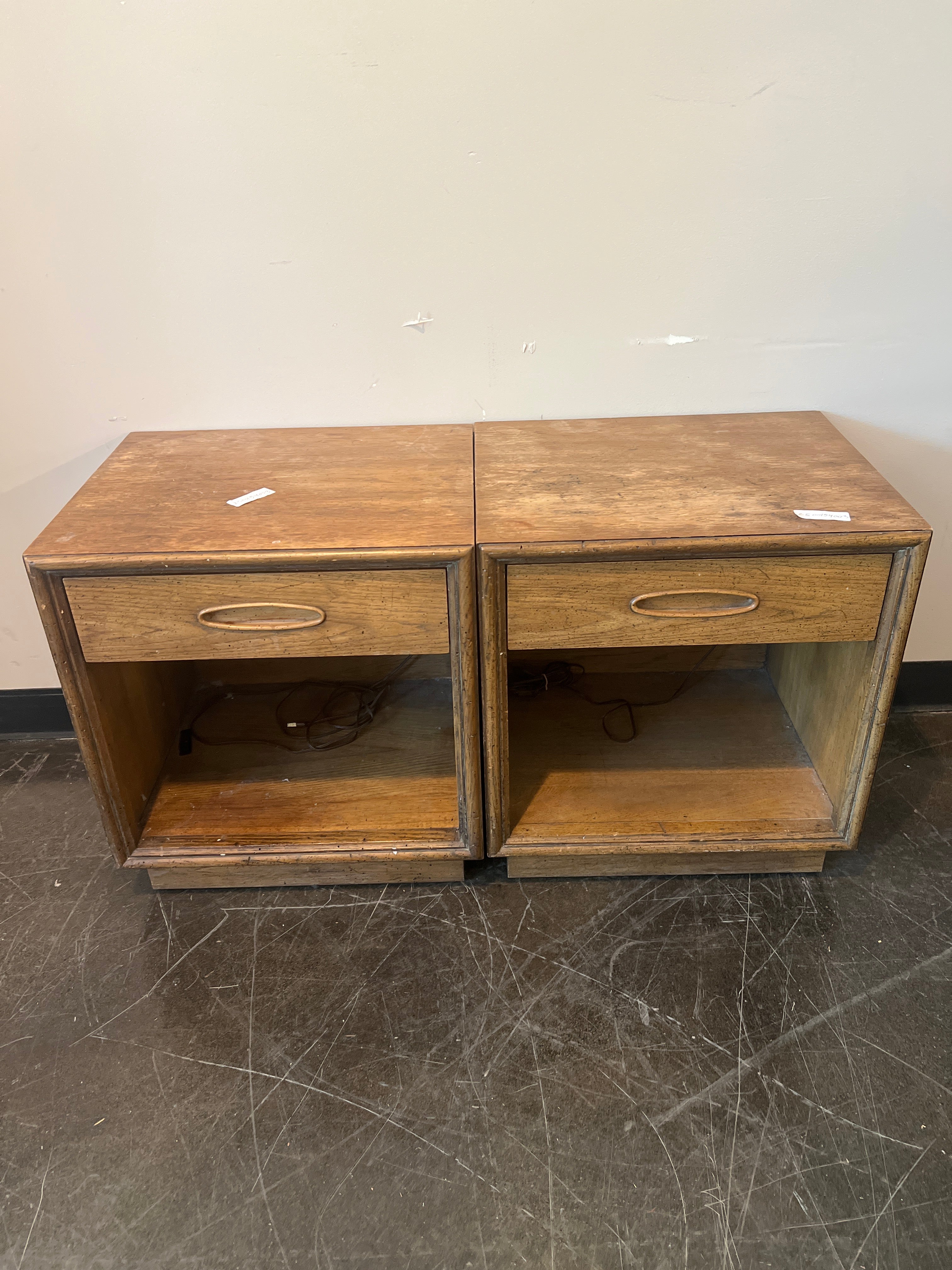 Henredon Mid-Century Nightstands SET