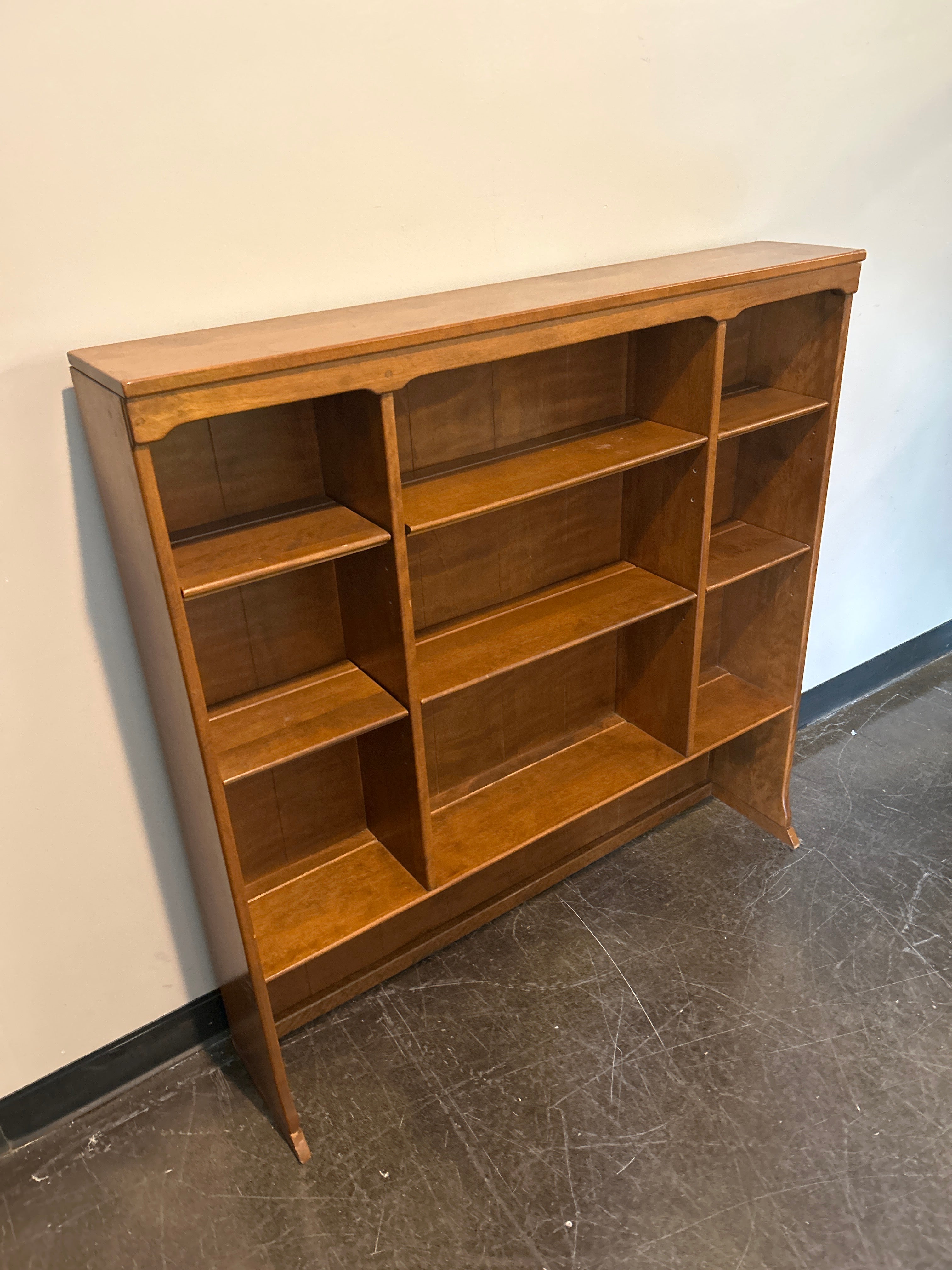 Mid-Century Wood Bookshelf – 3-Column Design