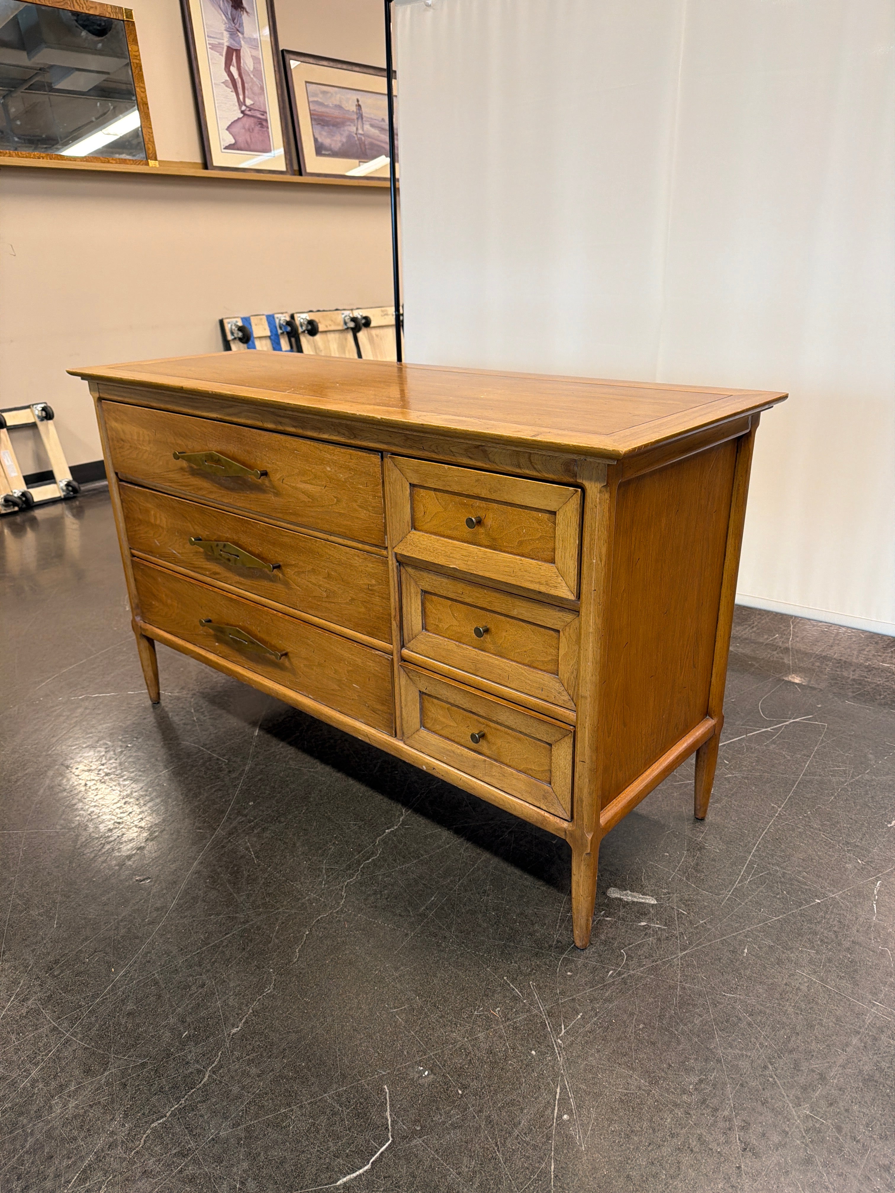 Sophisticate by TOMLINSON Six Drawer Dresser