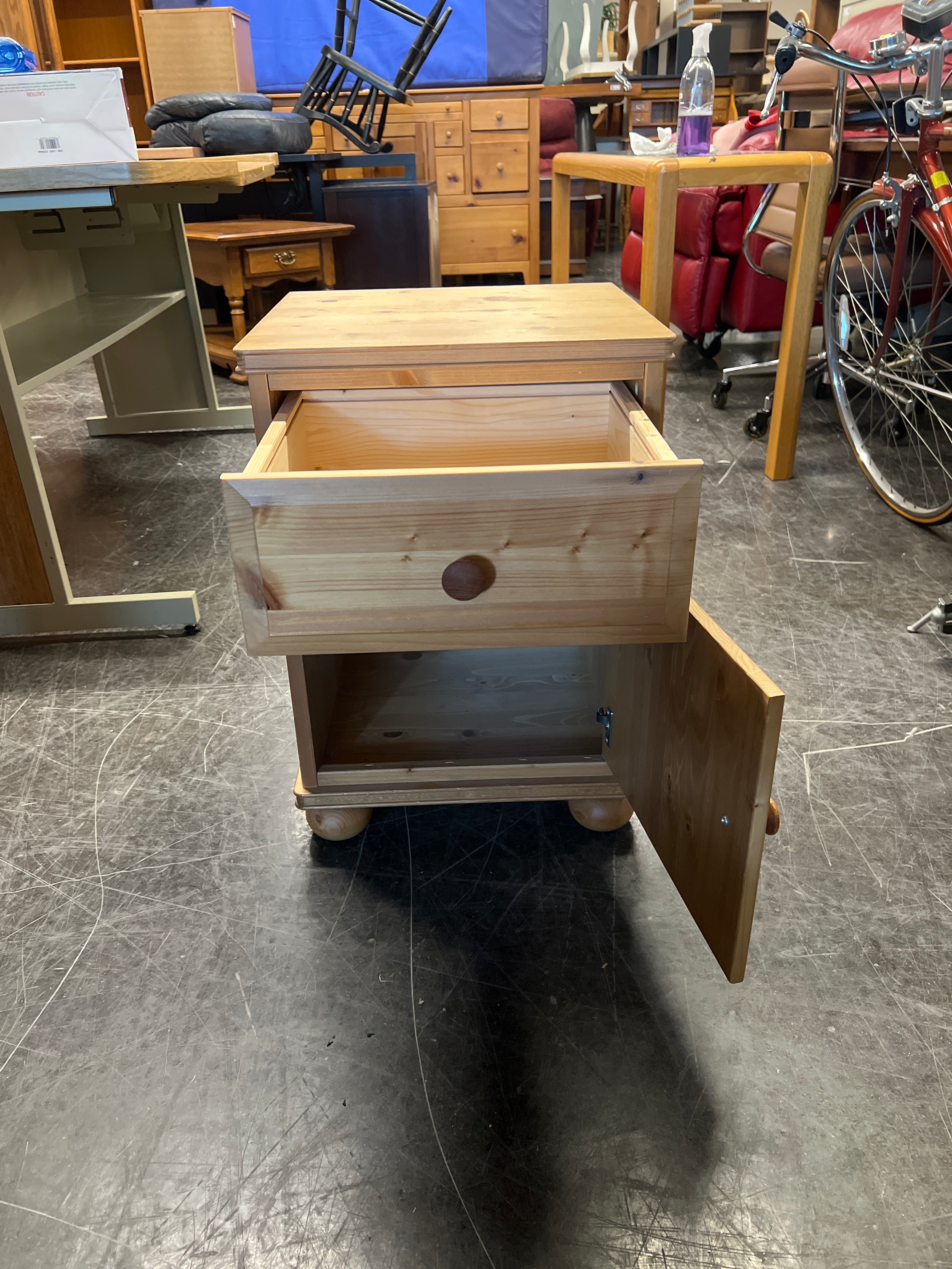 Pine Nightstand with Drawer and Cabinet