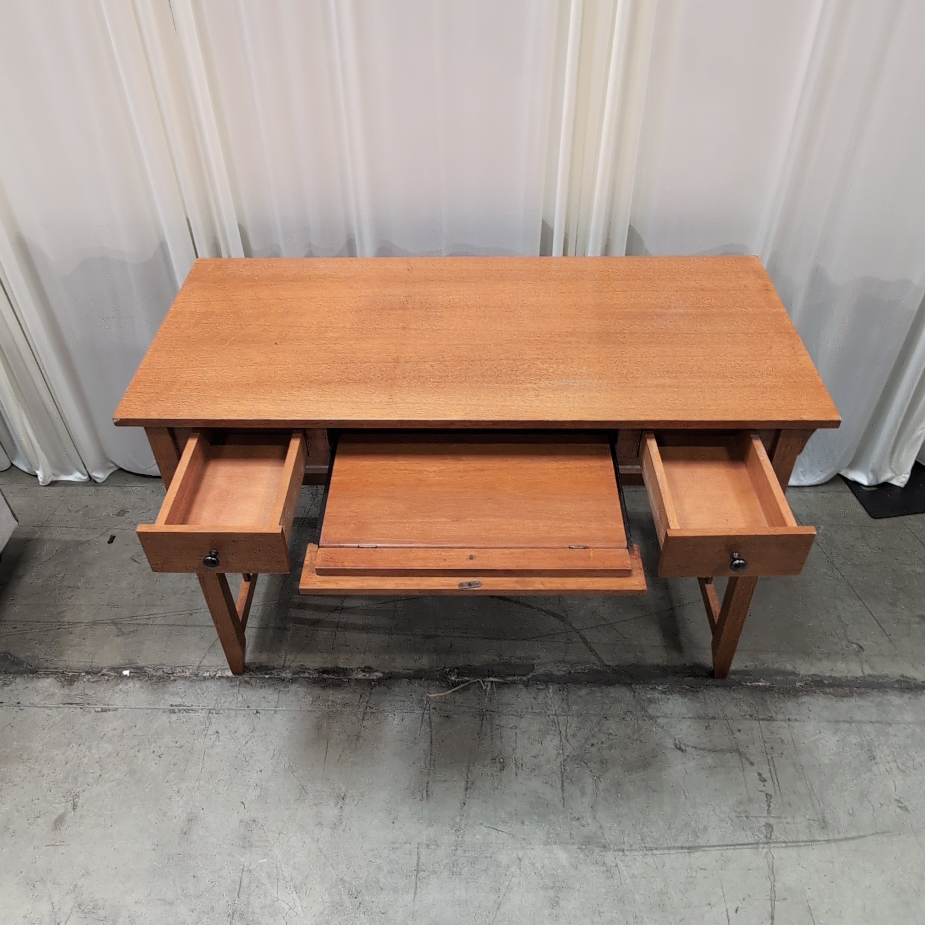Craftsman Oak Tone Storage Bench