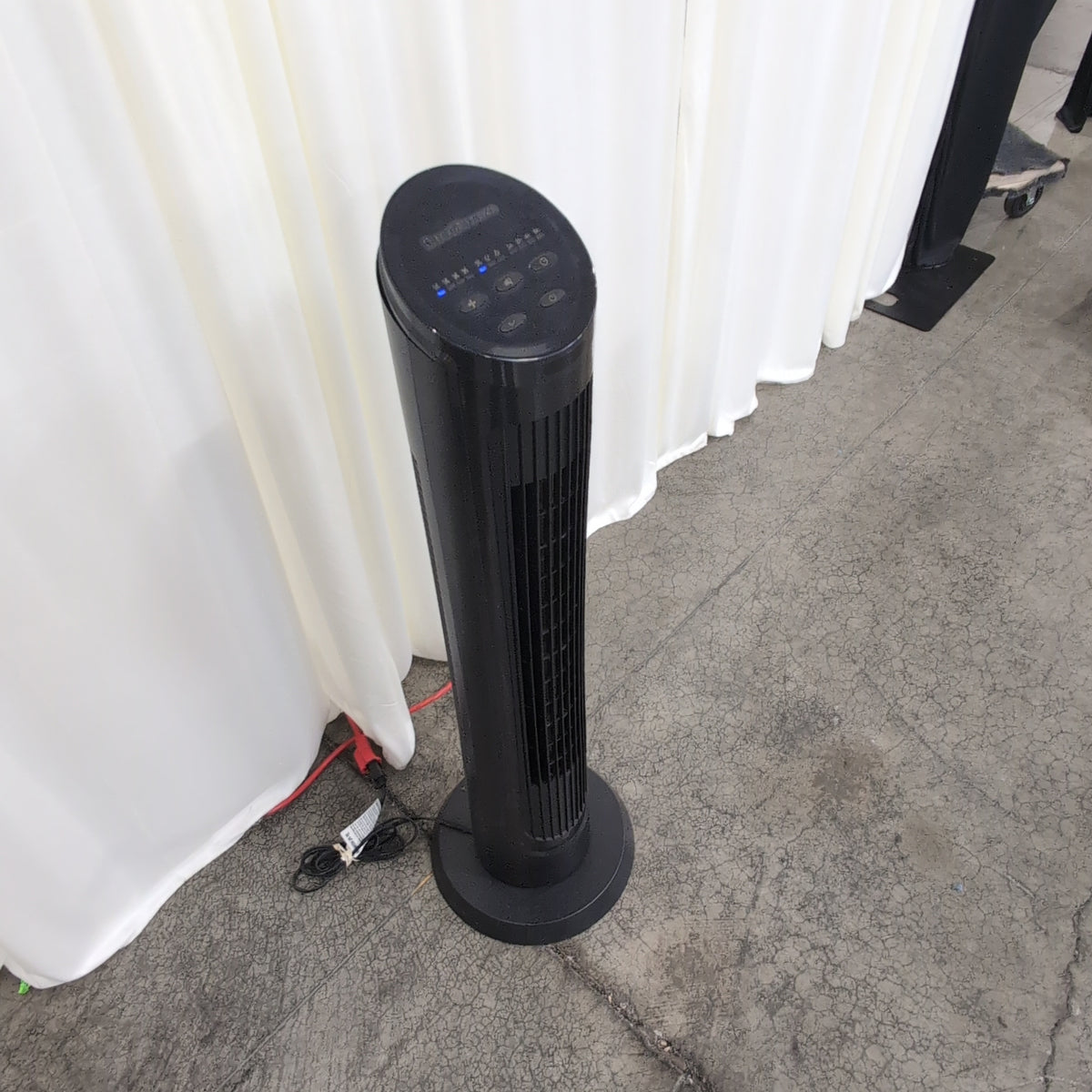 Omni Breeze Black Digital Tower Fan