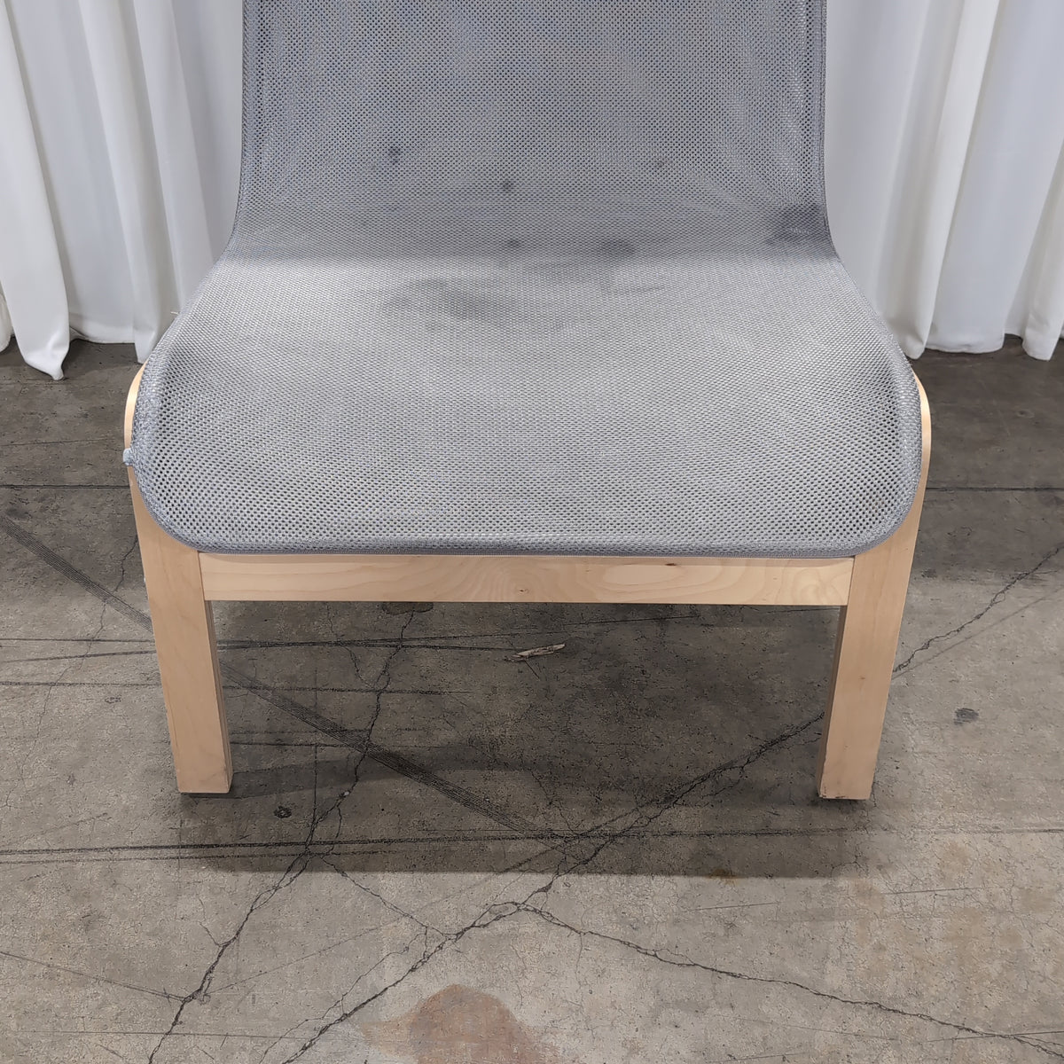 Light Wood Frame Gray Mesh Chair