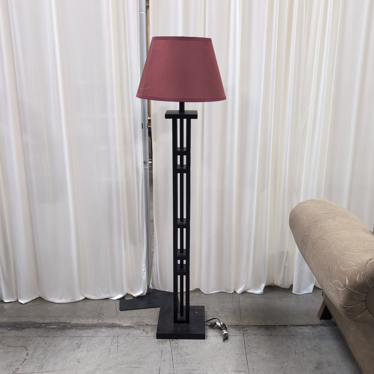 Black Geometric Floor Lamp with Maroon Shade