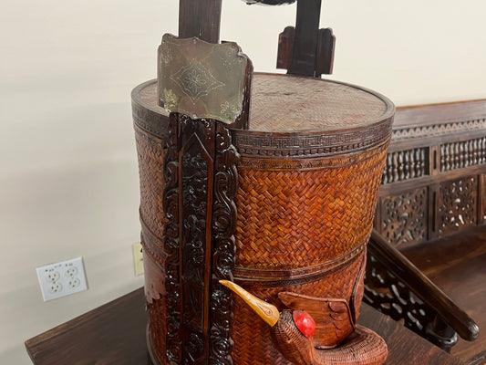 Wicker Décor Basket with Large Bird Detail