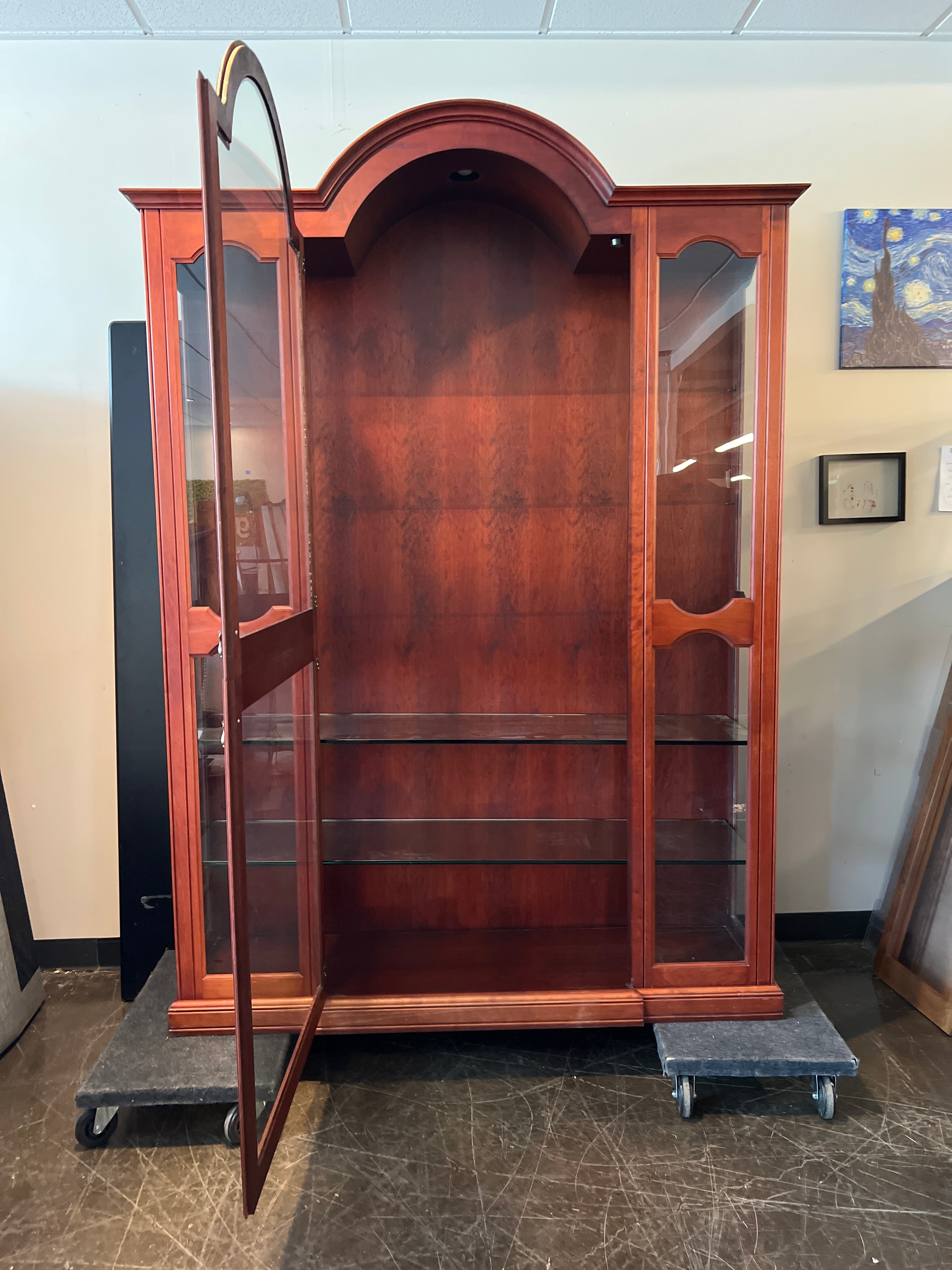 Traditional Glass Display Cabinet