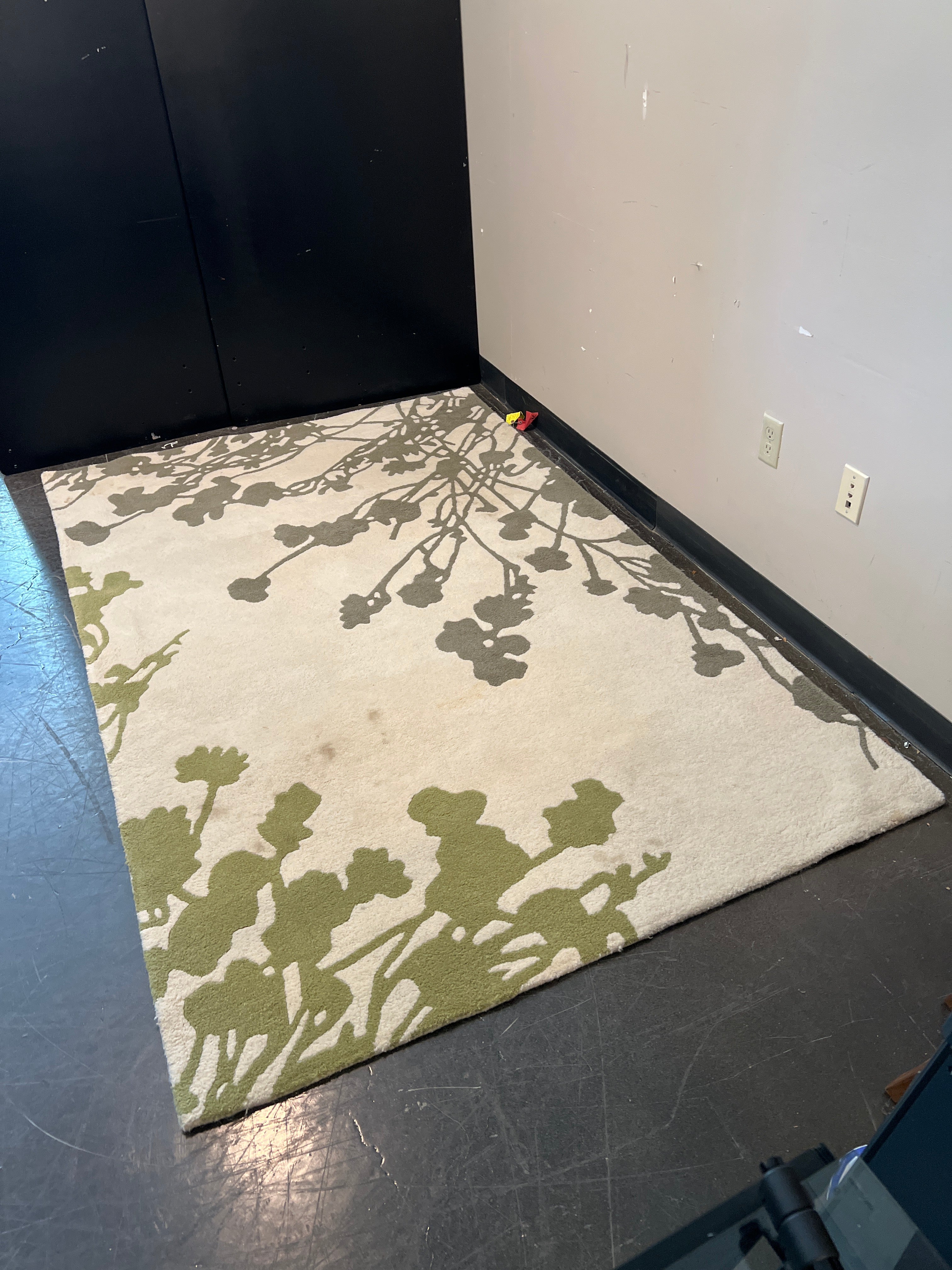 West Elm Sakura Wool Rug – 5x8 Ivory