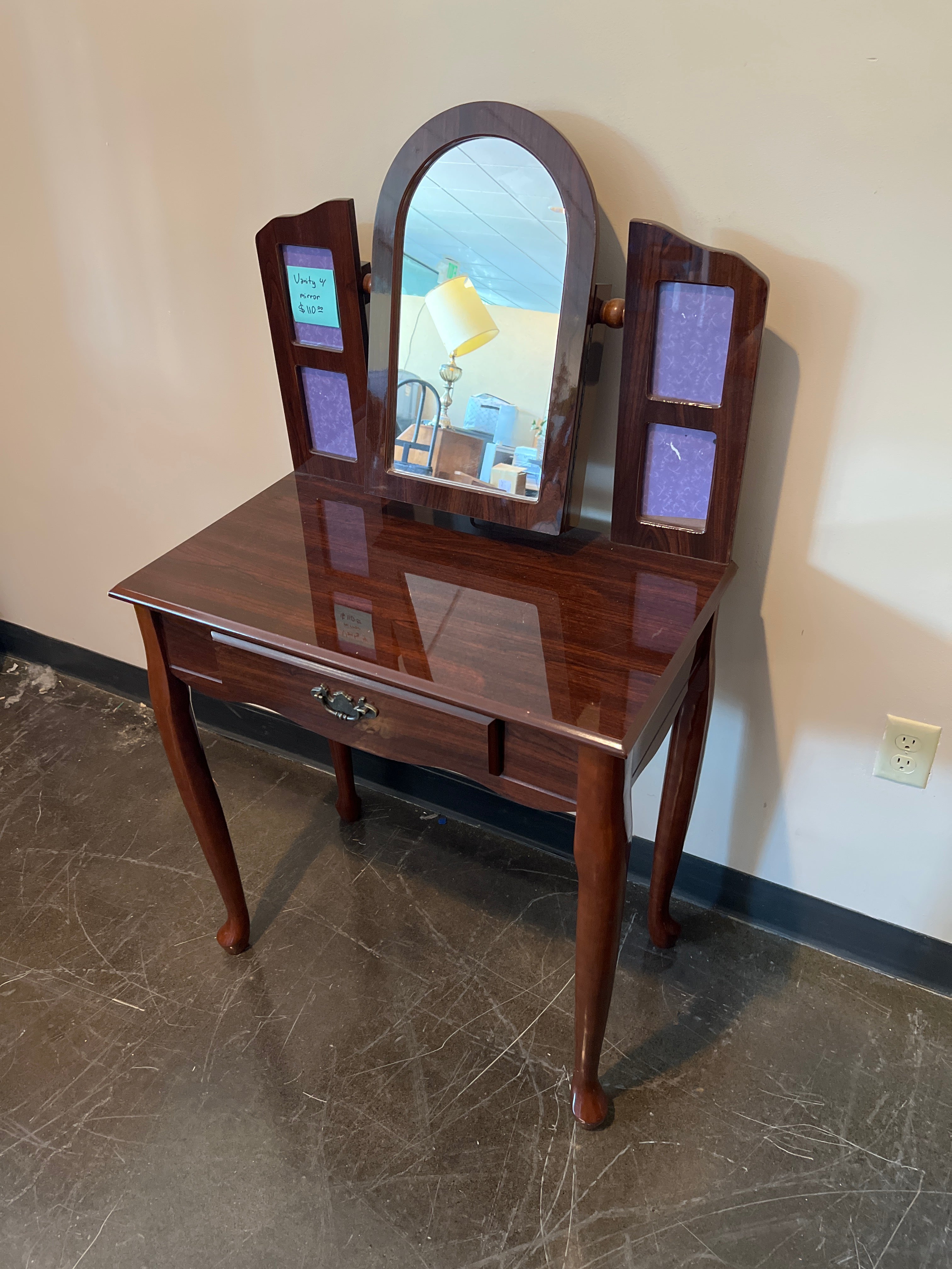 Vintage Vanity Table with Mirror