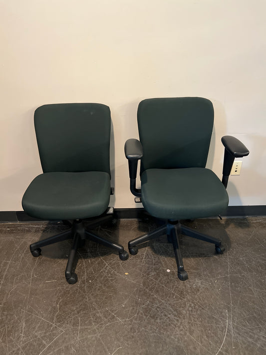 Haworth Green Rolling Office Chair with Armrests
