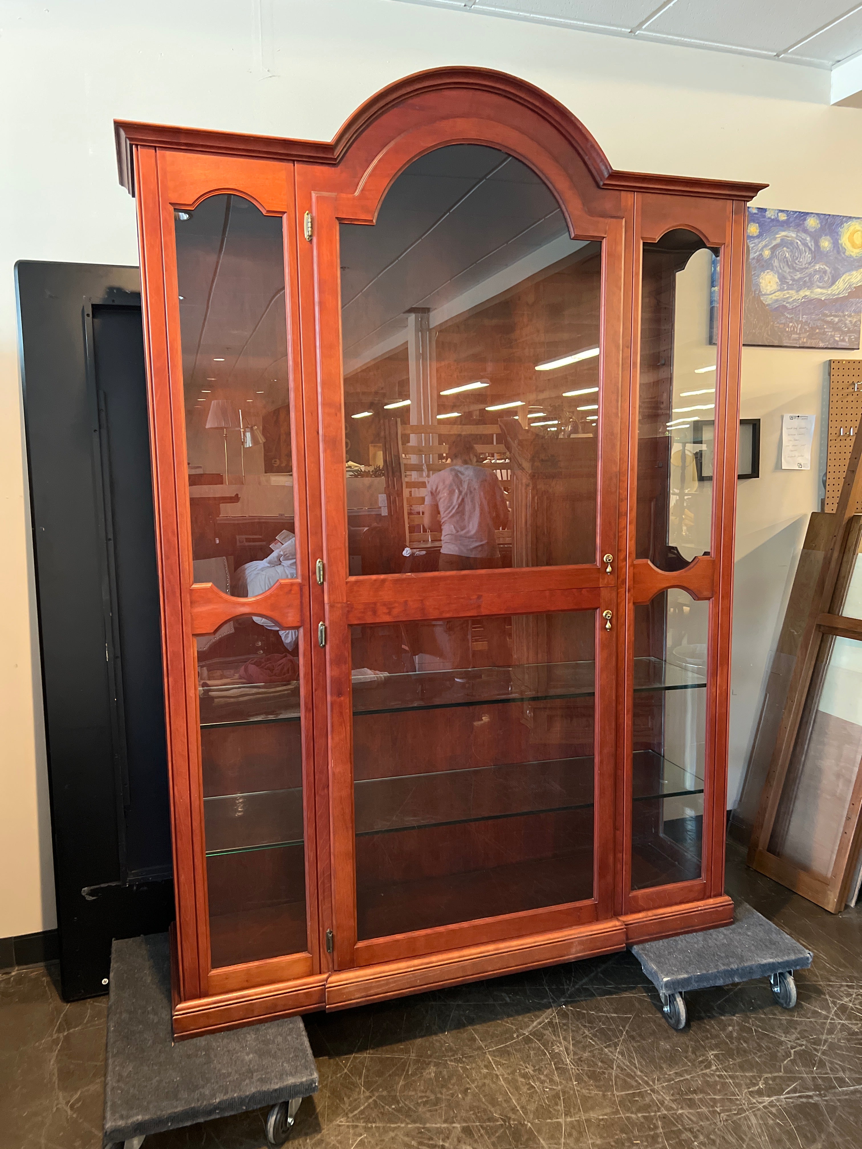 Traditional Glass Display Cabinet