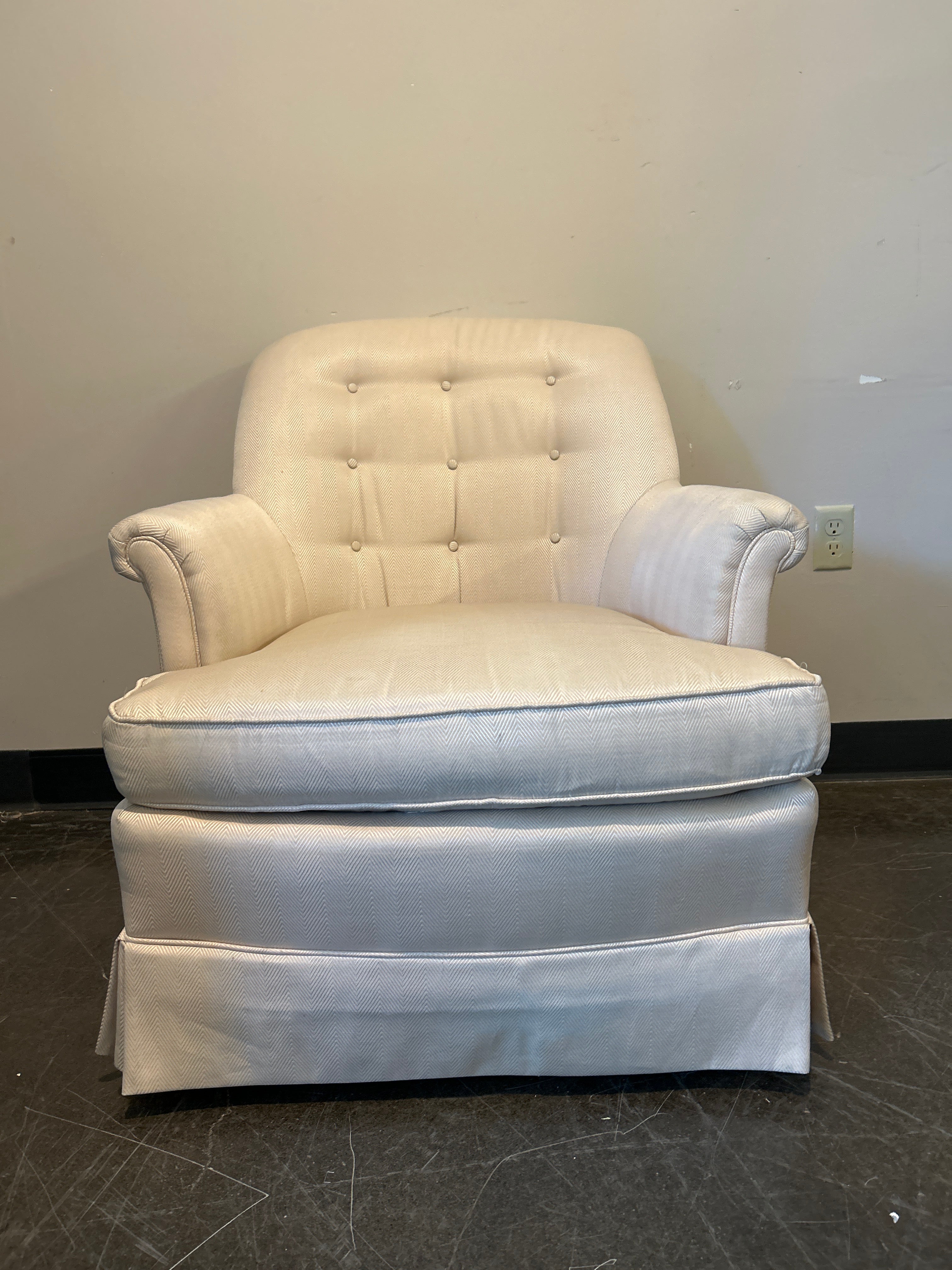 Henredon Tufted Cream Lounge Chair