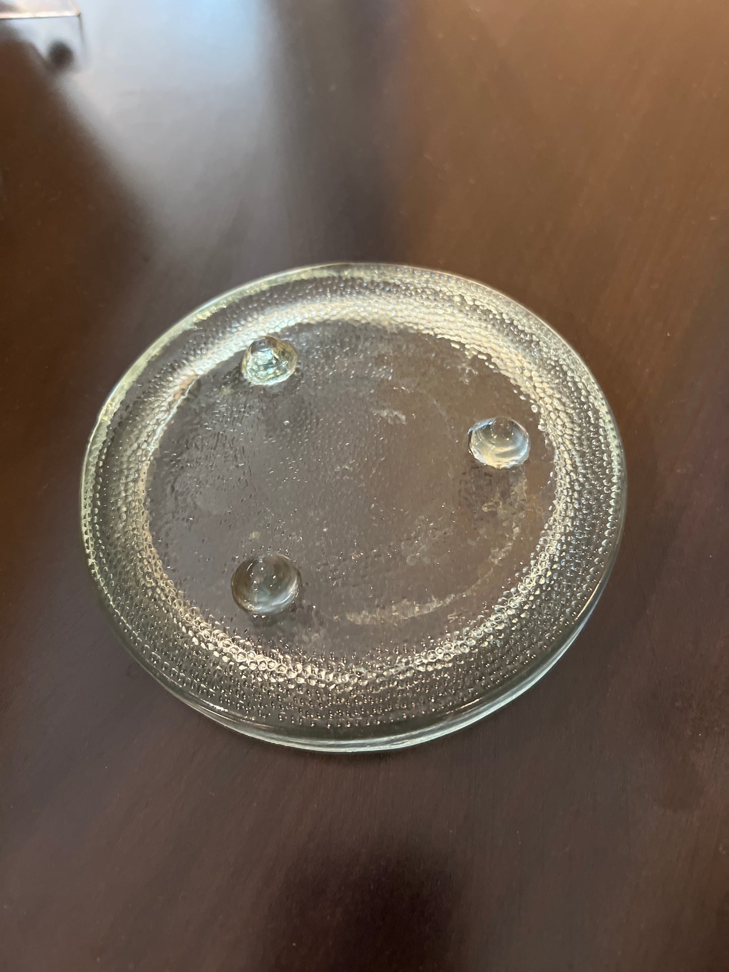 Textured Glass Wine Bottle Coaster with Feet