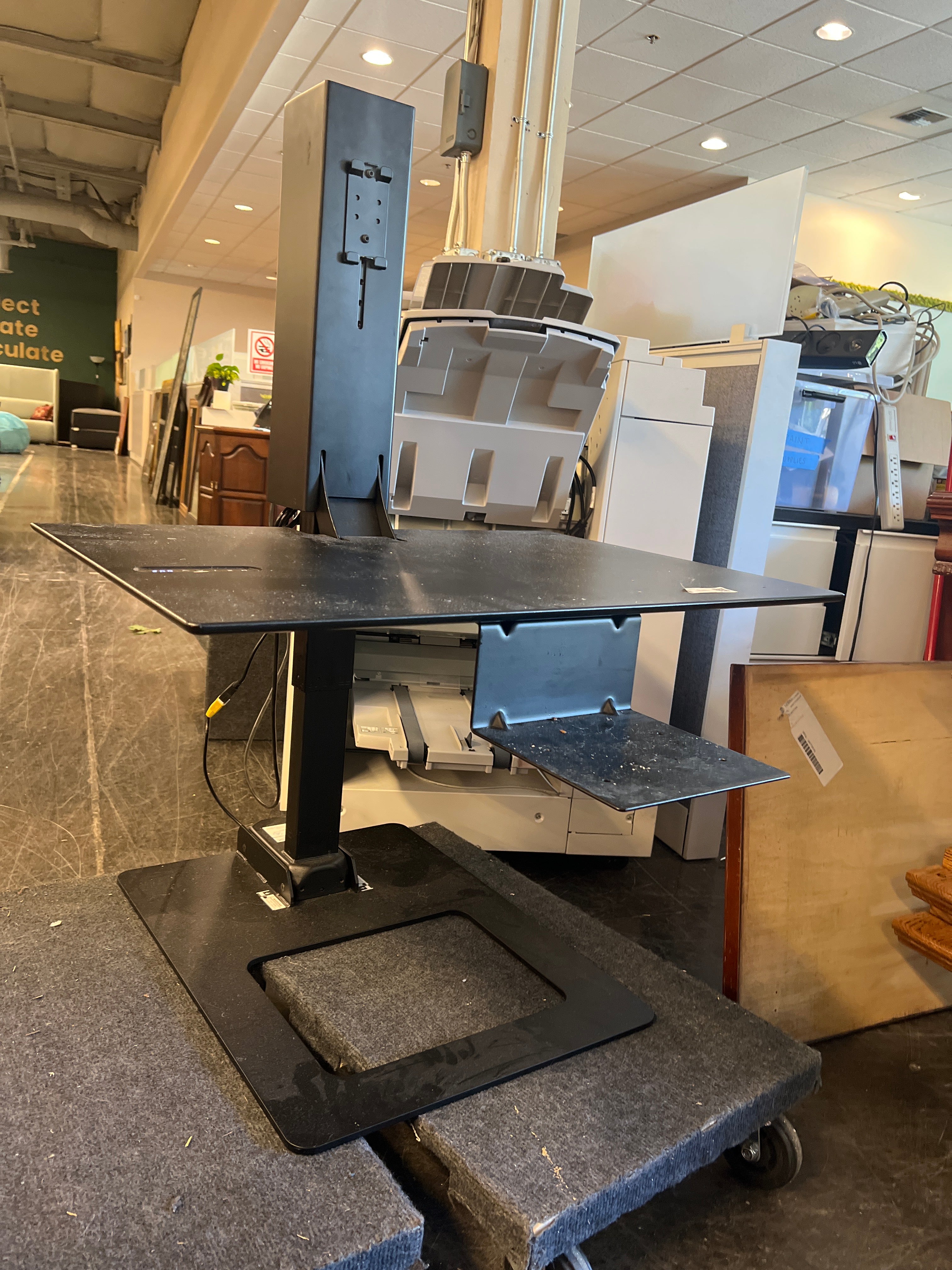 Mobile Sit-Stand Workstation with Adjustable Height