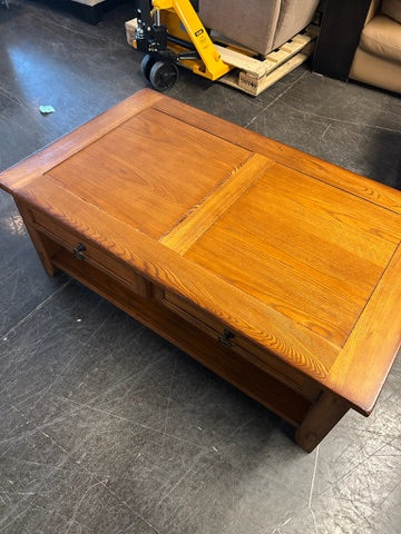Lane Maple Coffee Table with Drawer