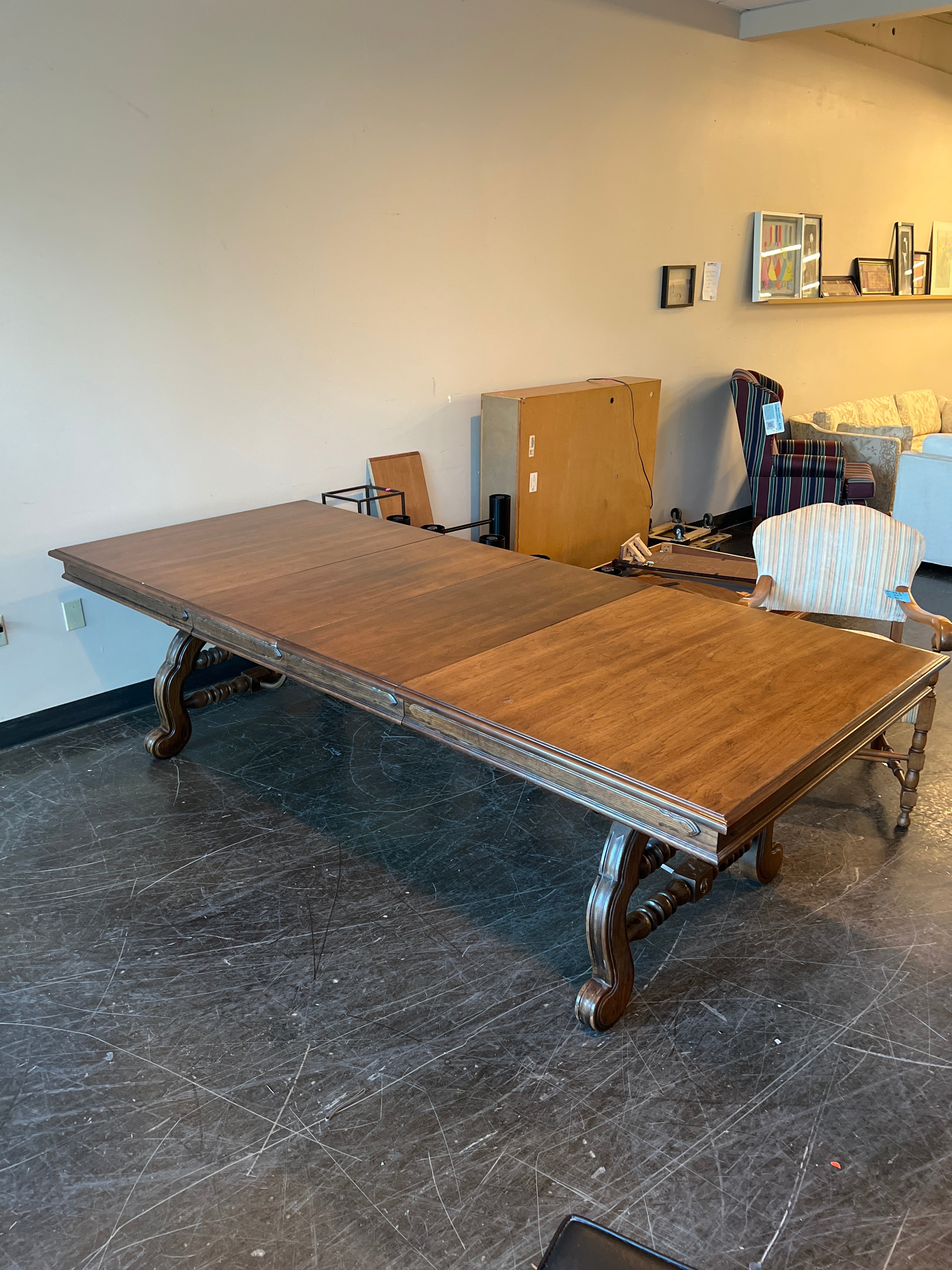 Antique Oak Dining Table with Hand Craved Base & 2 leaves